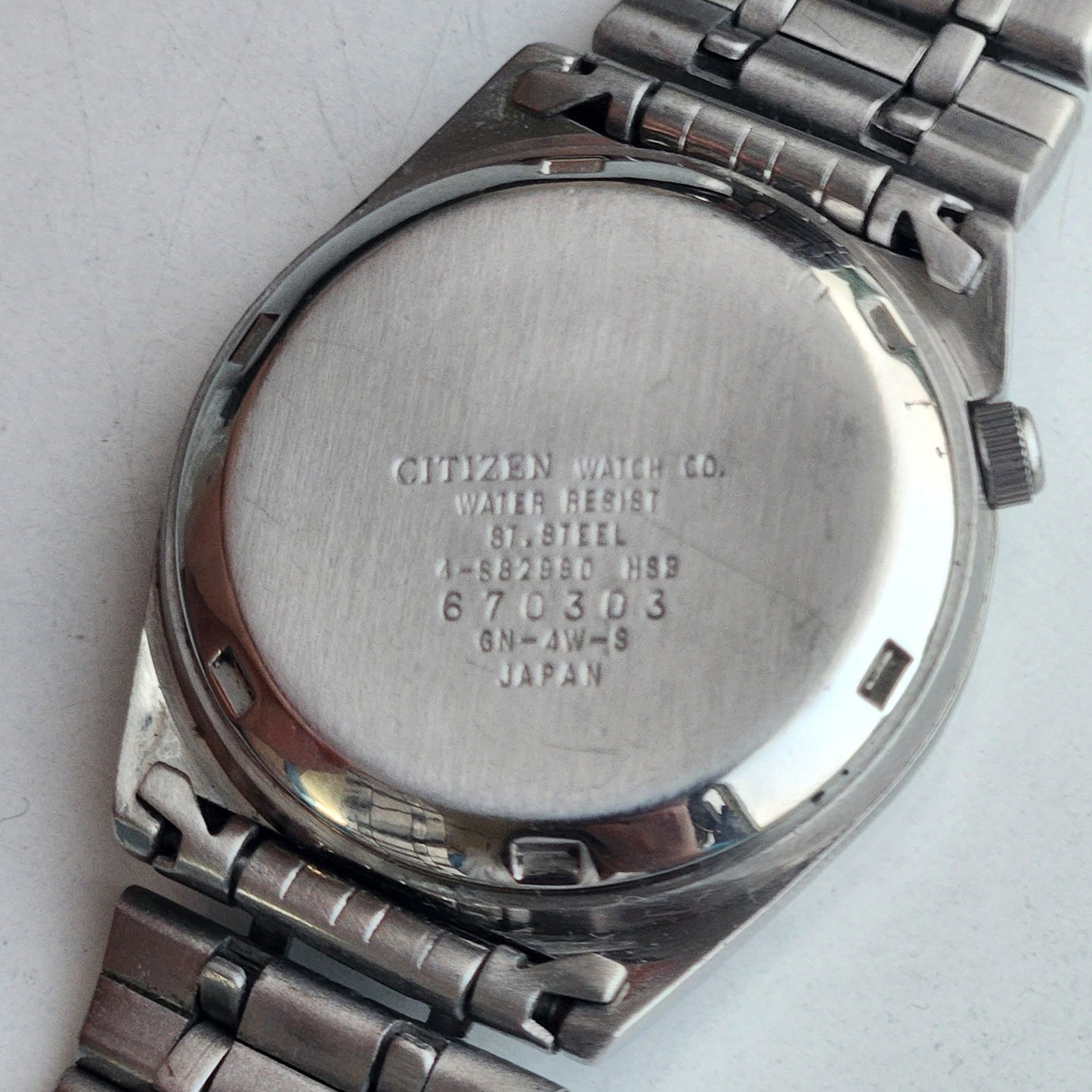 Vintage 1976 Original Citizen Automatic 8200 White Face 21 Jewels Day-Date Japanese Men's Wrist Watch EA14