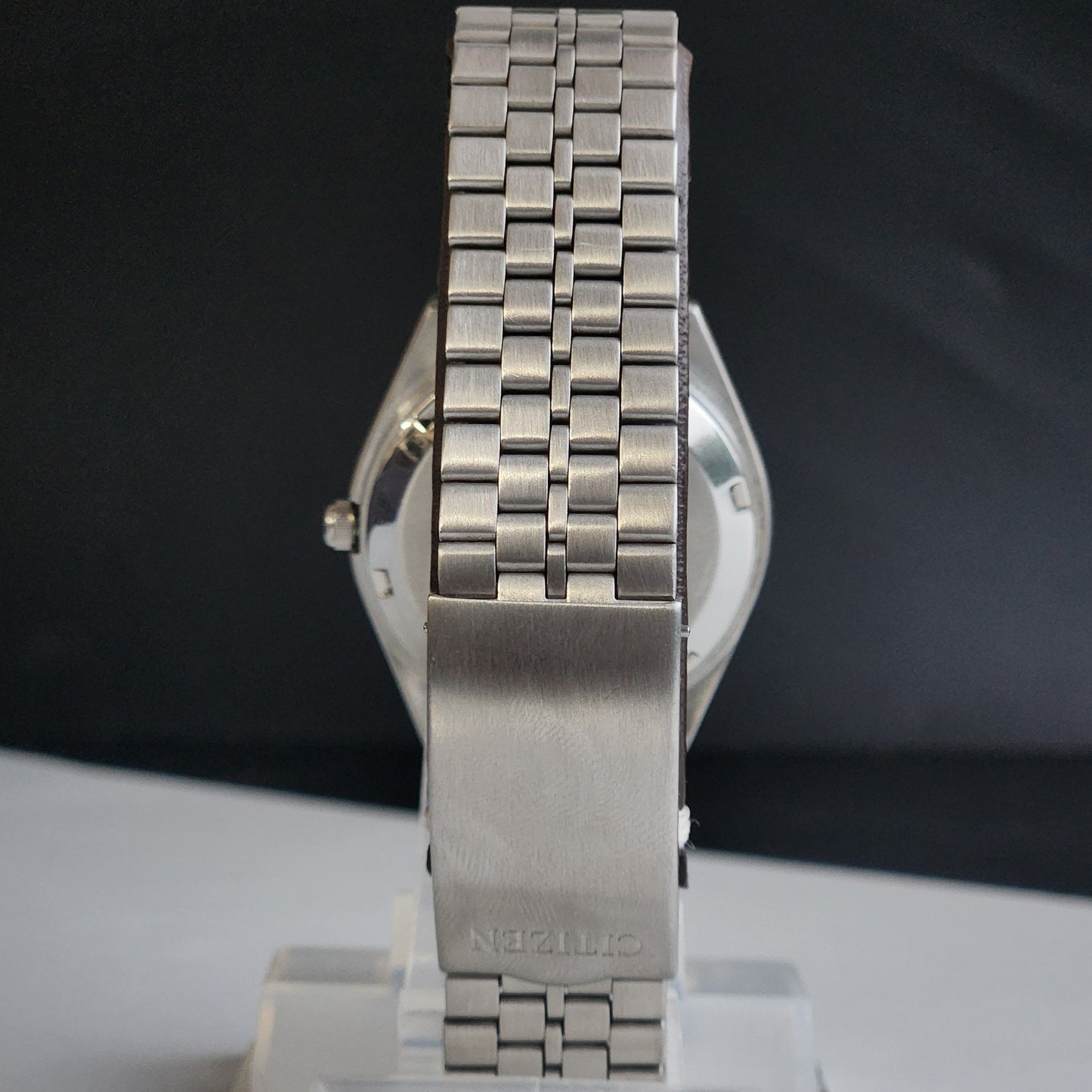 Vintage 1983 Original Citizen Automatic 8200 Black Face 21 Jewels Day-Date Japanese Men's Wrist Watch EA17