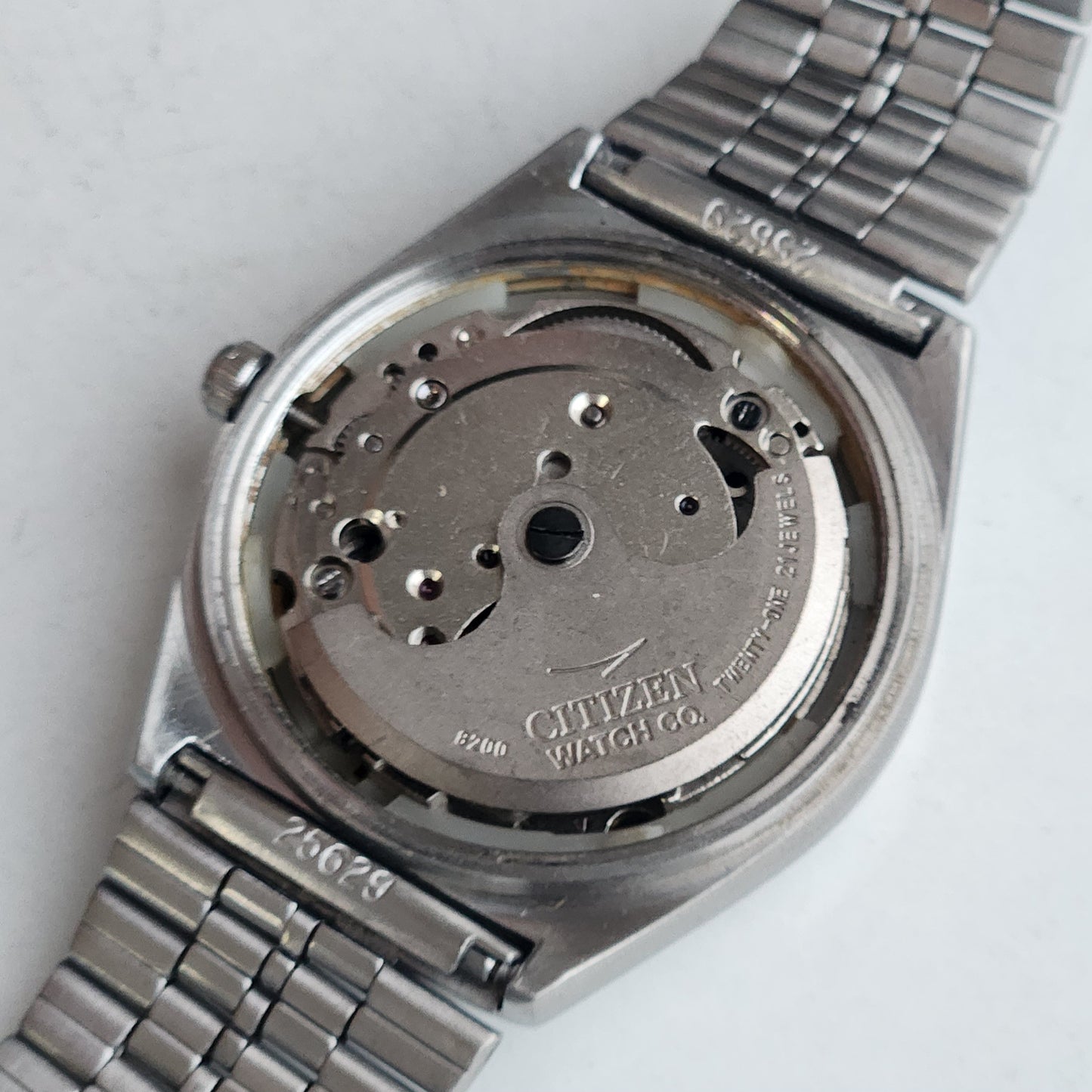 Vintage 1983 Original Citizen Automatic 8200 Black Face 21 Jewels Day-Date Japanese Men's Wrist Watch EA17
