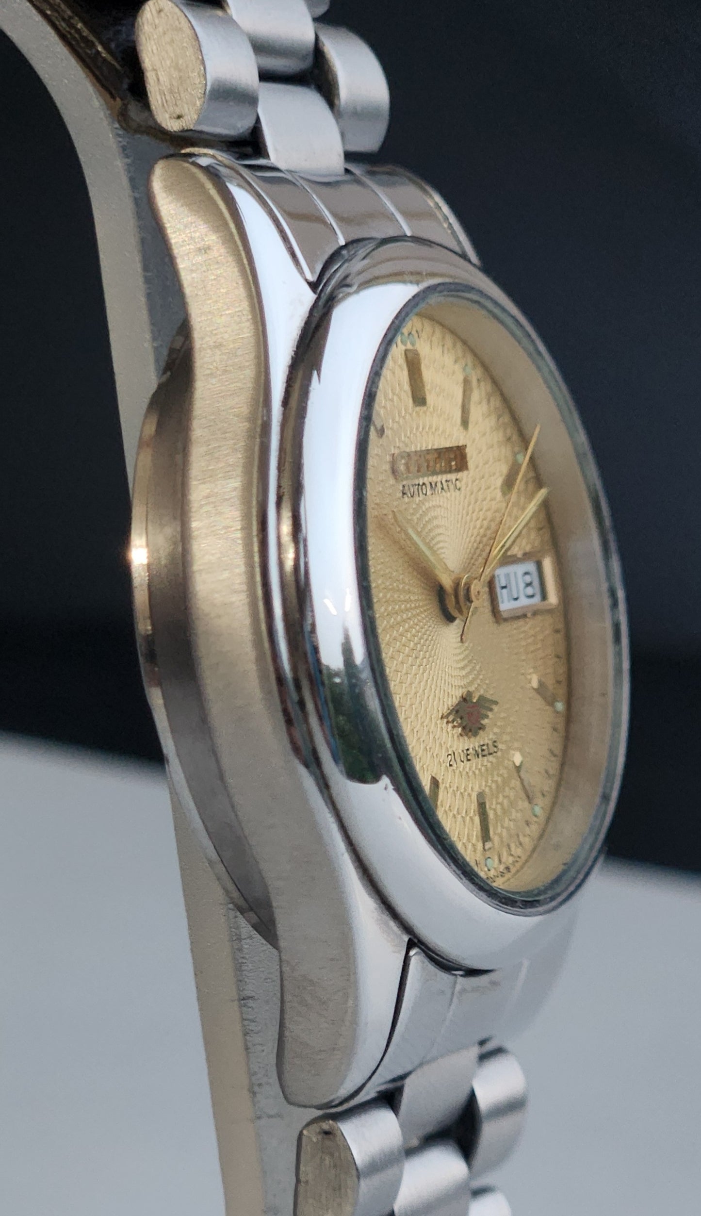 Vintage 1978 Original Citizen Automatic 8200 Golden Face 21 Jewels Day-Date Japanese Men's Wrist Watch EA19