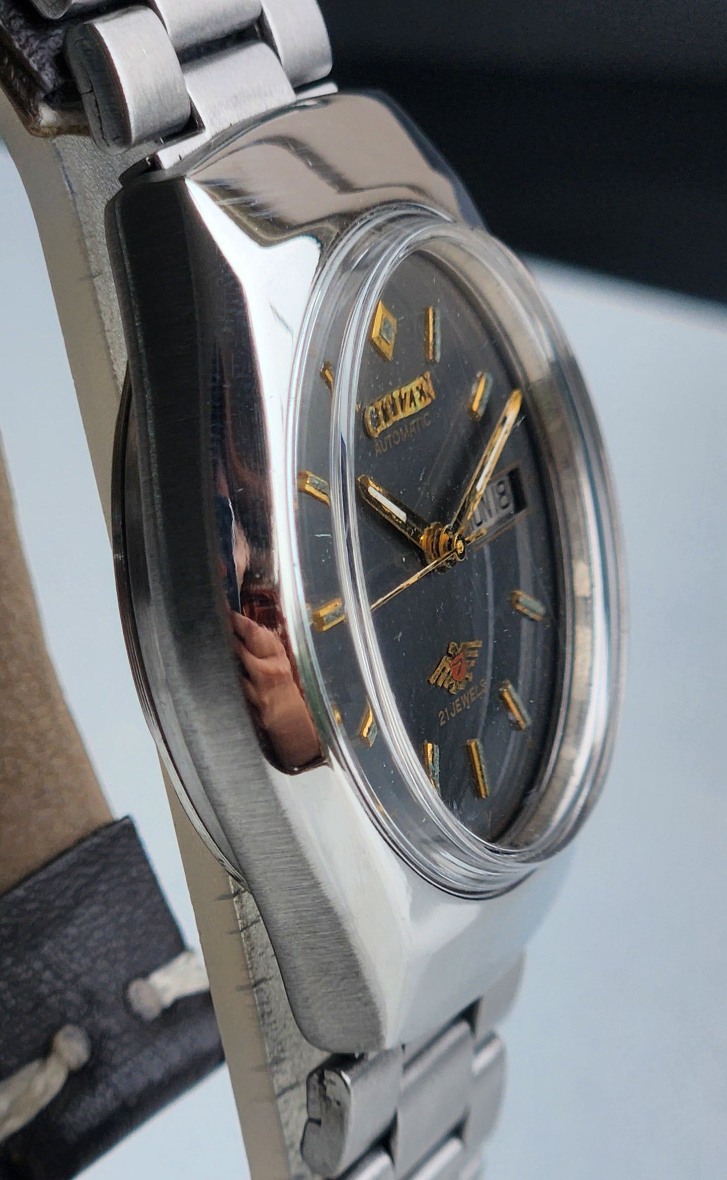 Vintage 1982 Original Citizen Automatic 8200 Grey Face 21 Jewels Day-Date Japanese Men's Wrist Watch EA23