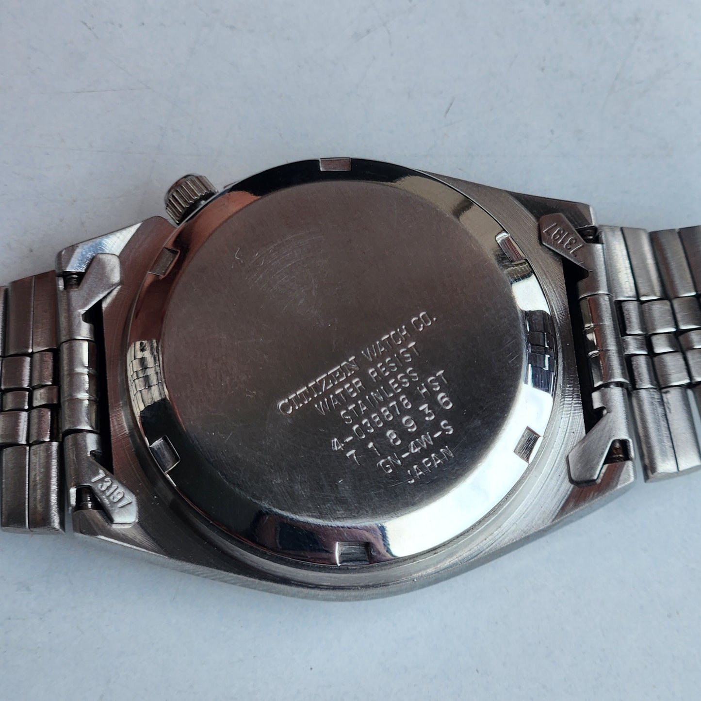 Vintage 1977 Original Citizen Automatic 8200 Black Face 21 Jewels Day-Date Japanese Men's Wrist Watch EA24