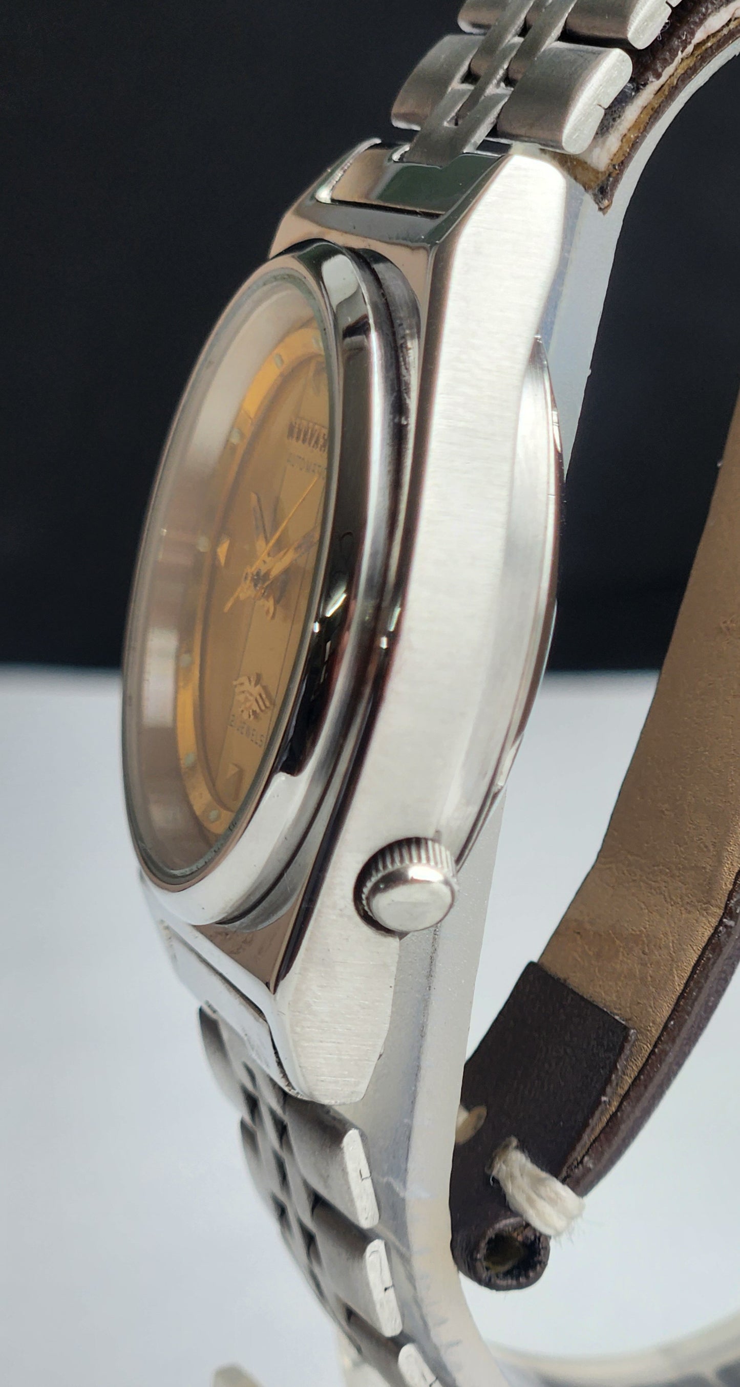 Vintage 1978 Original Citizen Automatic 8200 Golden Face 21 Jewels Day-Date Japanese Men's Wrist Watch EA26
