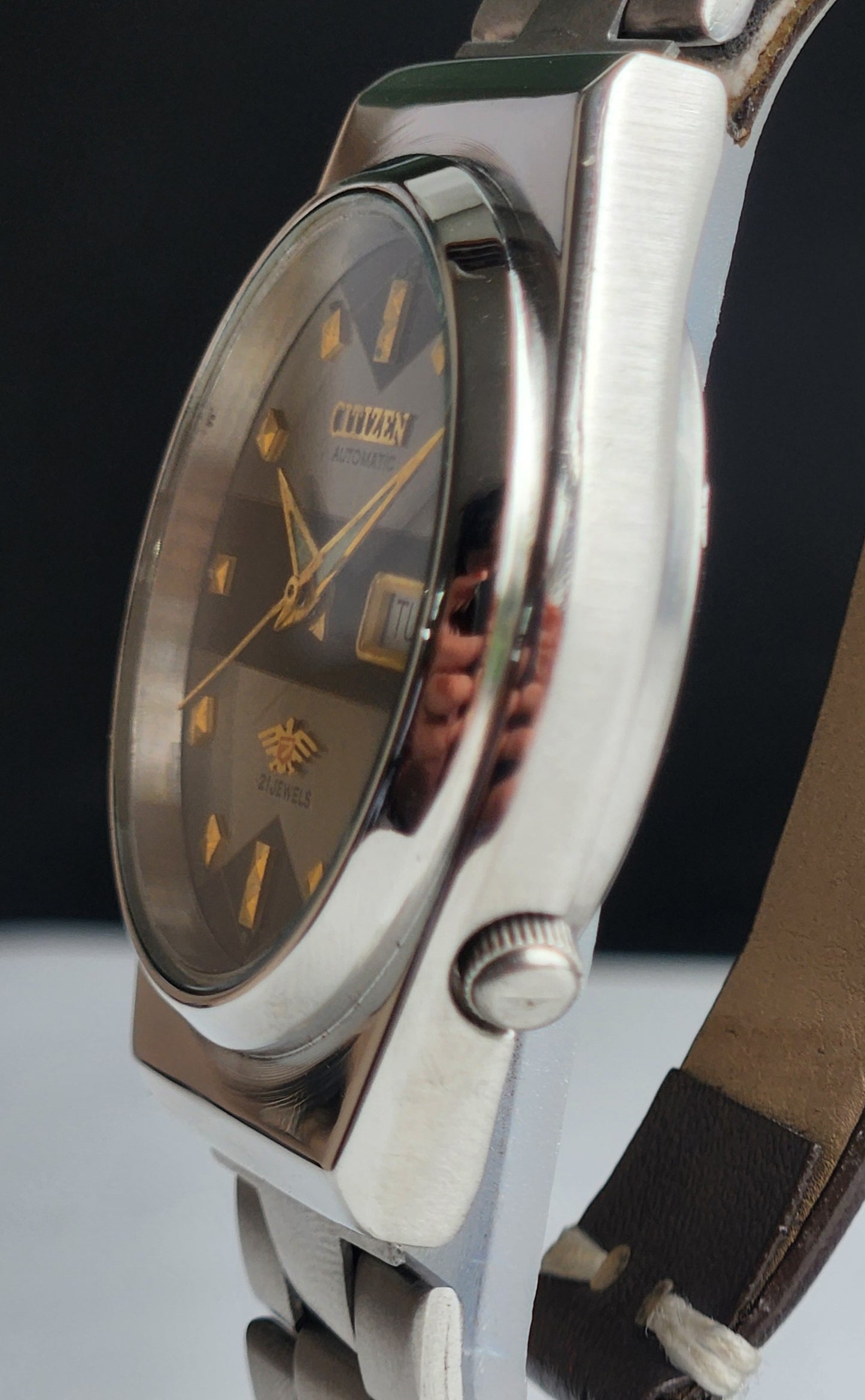 Vintage 1983 Original Citizen Automatic 8200 Grey Face 21 Jewels Day-Date Japanese Men's Wrist Watch EA29