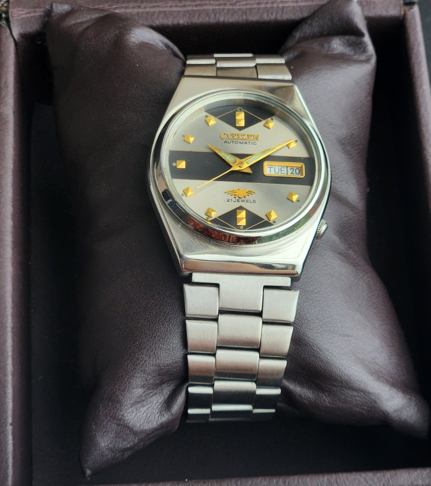 Vintage 1983 Original Citizen Automatic 8200 Grey Face 21 Jewels Day-Date Japanese Men's Wrist Watch EA29