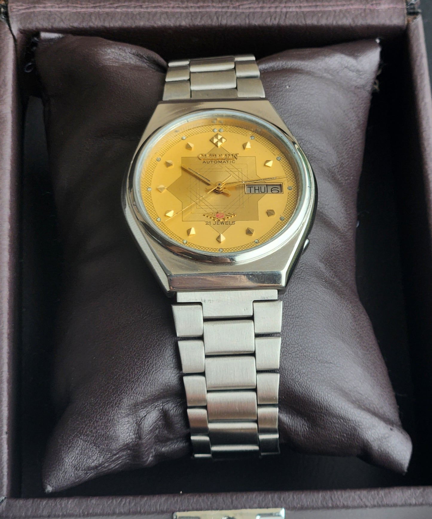 Vintage 1978 Original Citizen Automatic 8200 Golden Face 21 Jewels Day-Date Japanese Men's Wrist Watch EA30