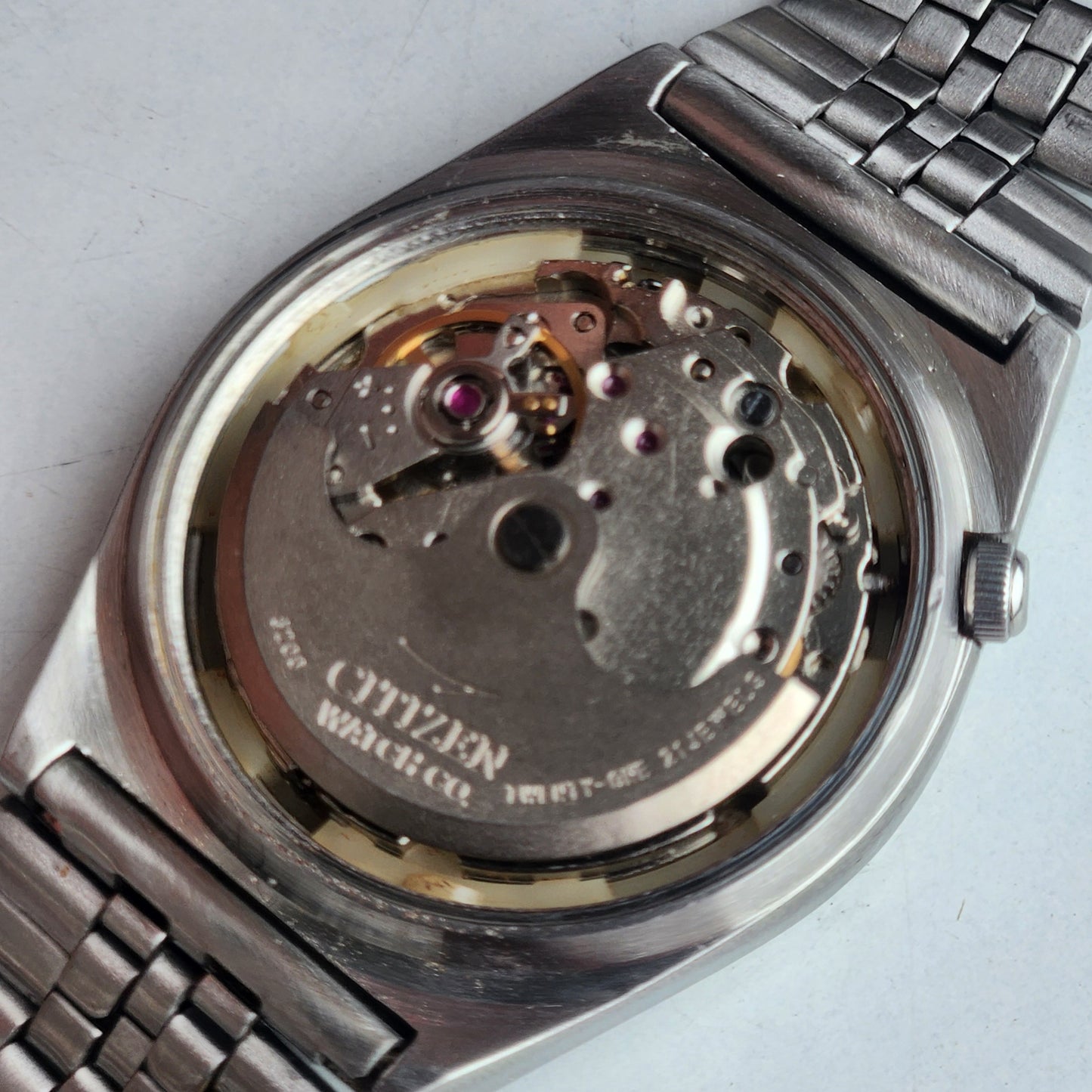 Vintage 1991 Original Citizen Automatic 8200 White Face 21 Jewels Day-Date Japanese Men's Wrist Watch EA32