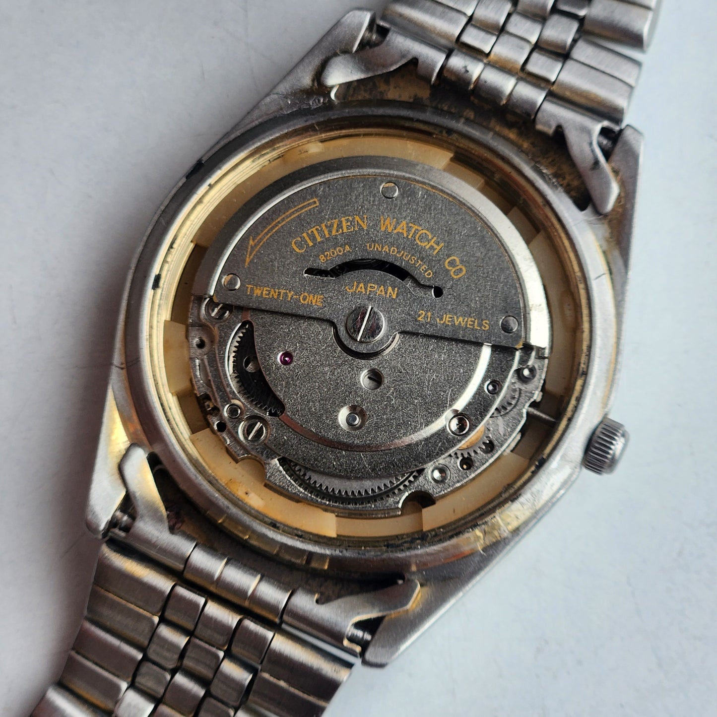 Vintage 1974 Original Citizen Automatic 8200 White Face 21 Jewels Day-Date Japanese Men's Wrist Watch EA34