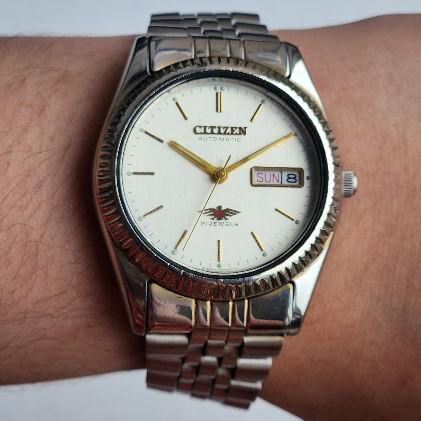 Vintage 1974 Original Citizen Automatic 8200 White Face 21 Jewels Day-Date Japanese Men's Wrist Watch EA34