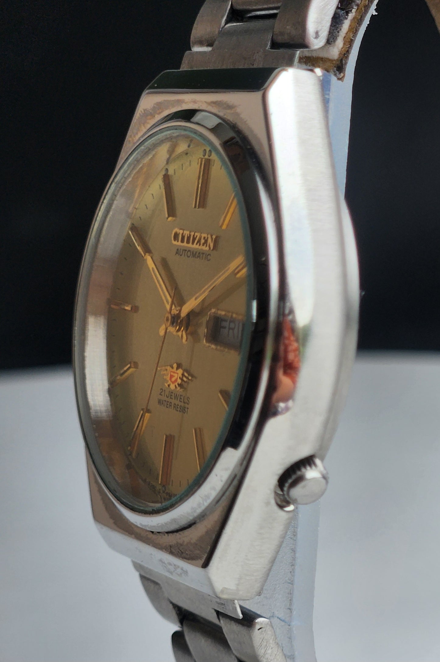 Vintage 1980 Original Citizen Automatic 8200 Golden Face 21 Jewels Day-Date Japanese Men's Wrist Watch EA37
