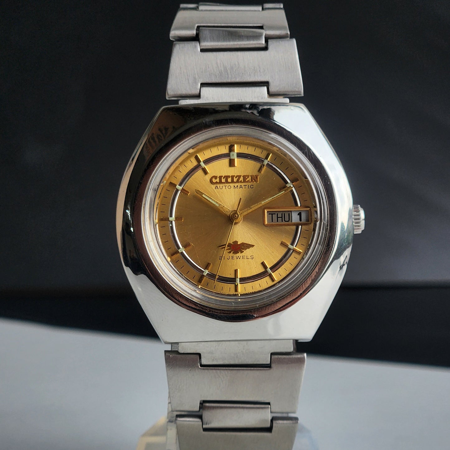 Vintage 1977 Original Citizen Automatic 8200 Golden Face 21 Jewels Day-Date Japanese Men's Wrist Watch EA38