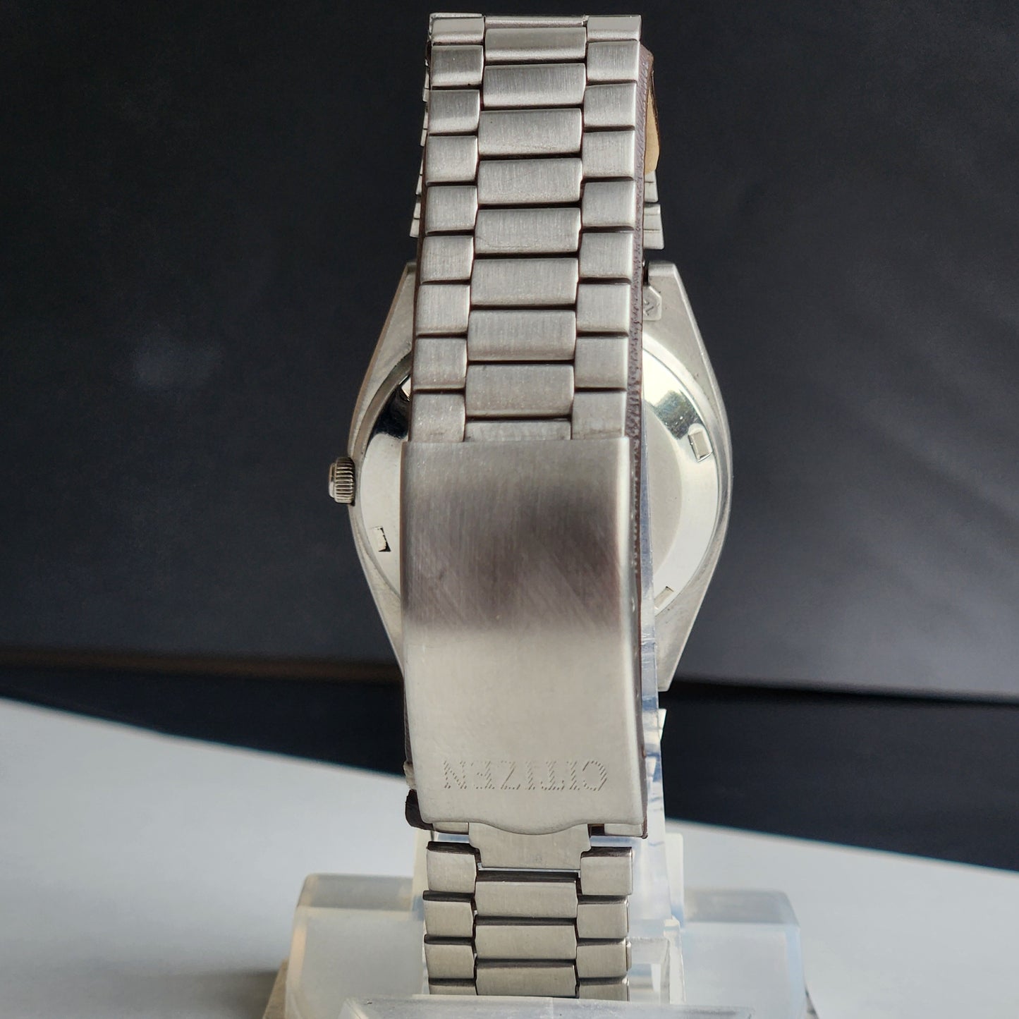 Vintage 1975 Original Citizen Automatic 8200 Black Face 21 Jewels Day-Date Japanese Men's Wrist Watch EA39