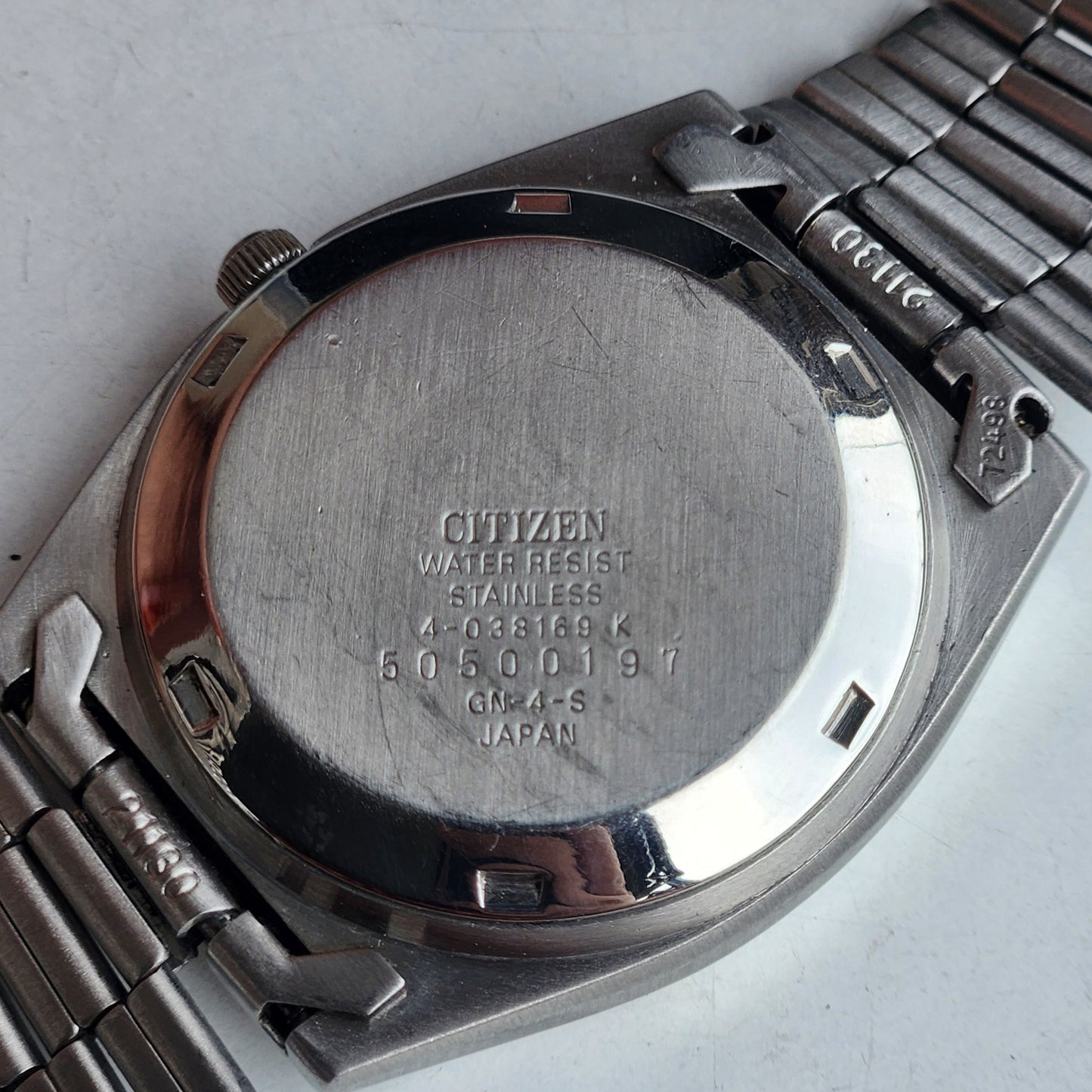 Vintage 1975 Original Citizen Automatic 8200 Black Face 21 Jewels Day-Date Japanese Men's Wrist Watch EA39