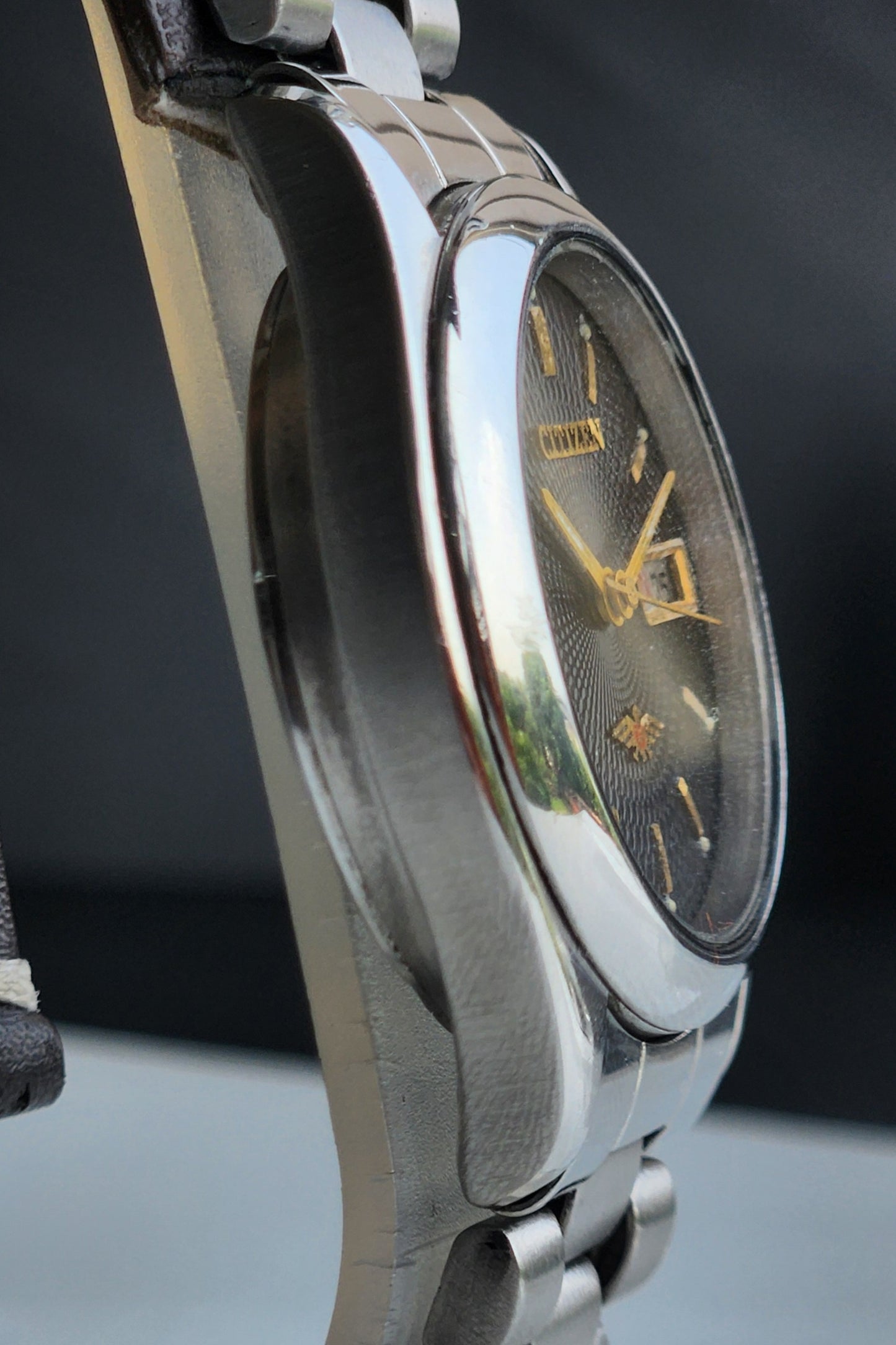 Vintage 1981 Original Citizen Automatic 8200 Black Face 21 Jewels Day-Date Japanese Men's Wrist Watch EA40