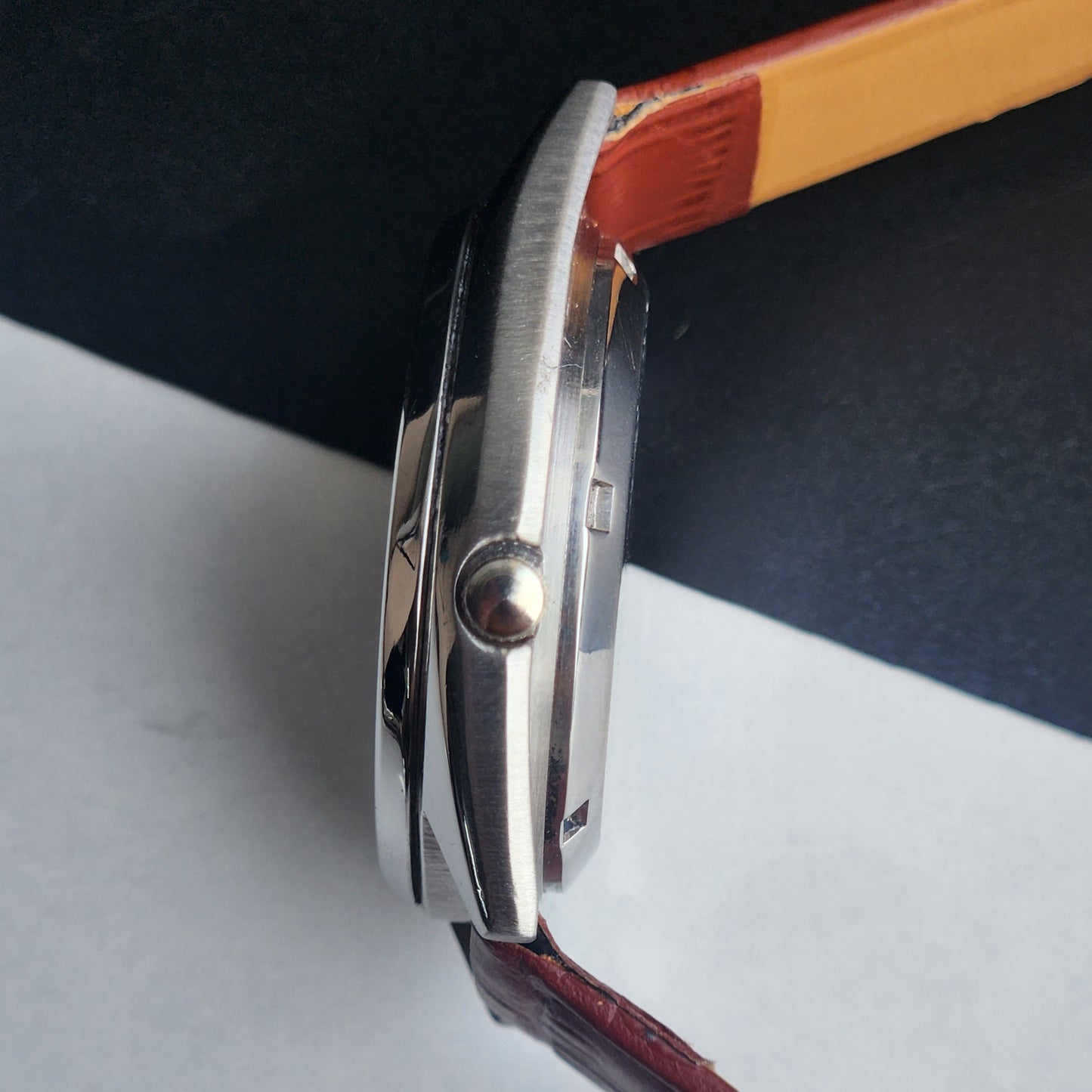 Vintage 1989 Original Seiko 5 Automatic 7009-3040 Blue Face 17 Jewels Tan Leather Strap Day-Date Japanese Men's Wrist Watch EG199