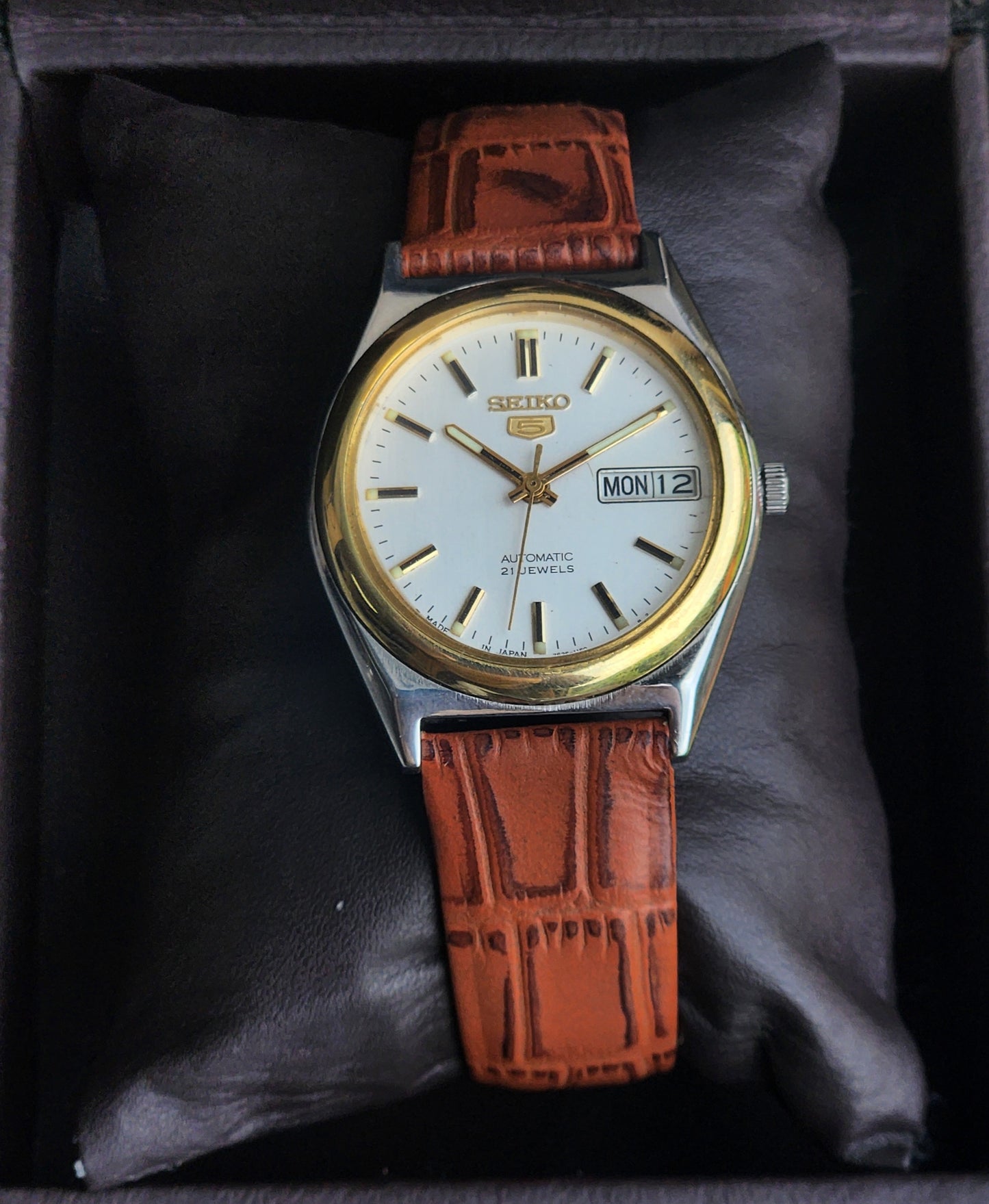 Vintage 1996 Original Seiko 5 Automatic 7S26-0070 White Face 21 Jewels Croco Tan Leather Strap Day-Date Japanese Men's Wrist Watch EG200