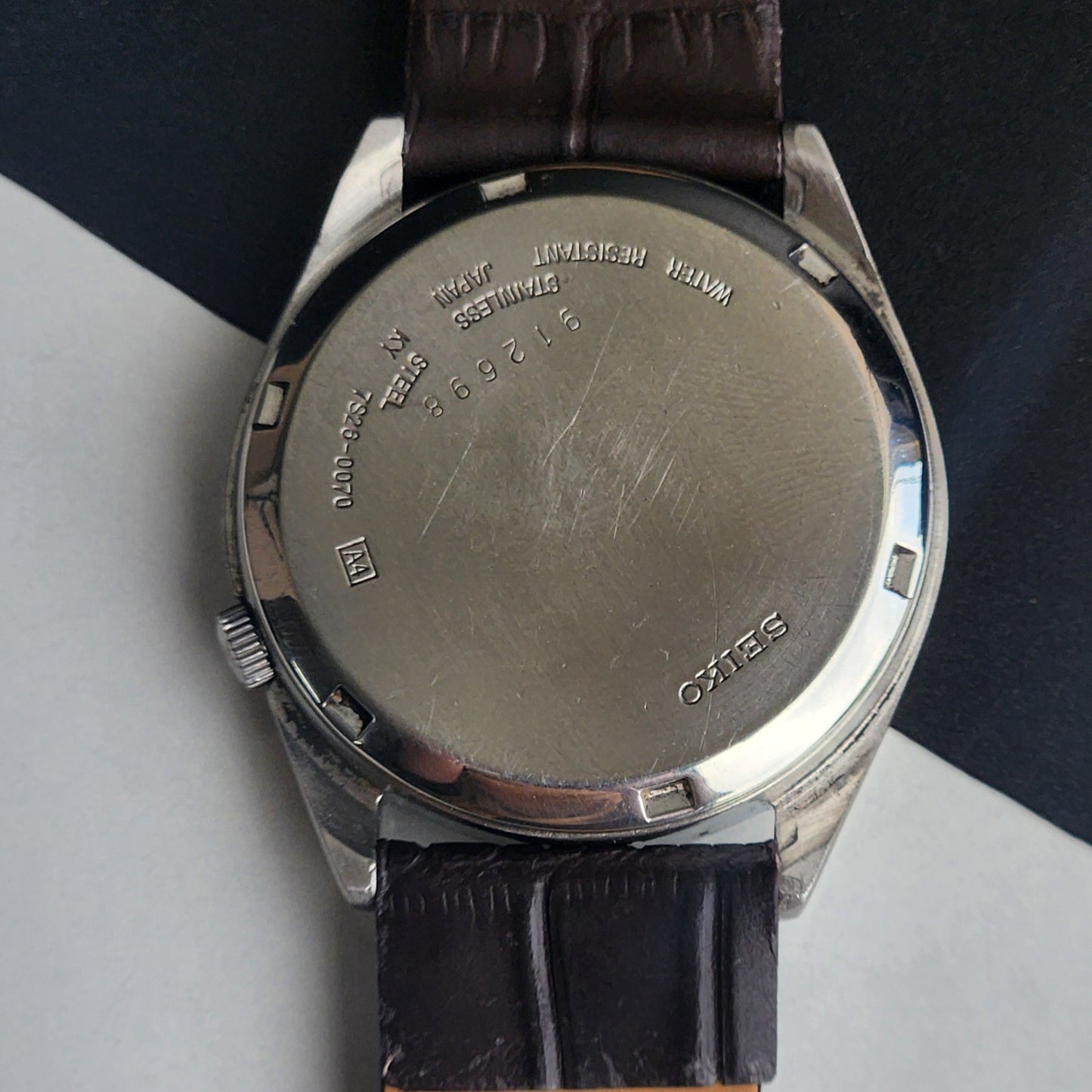 Vintage 1989 Original Seiko 5 Automatic 7S26-0070 White Face 21 Jewels Brown Leather Strap Day-Date Japanese Men's Wrist Watch EG203