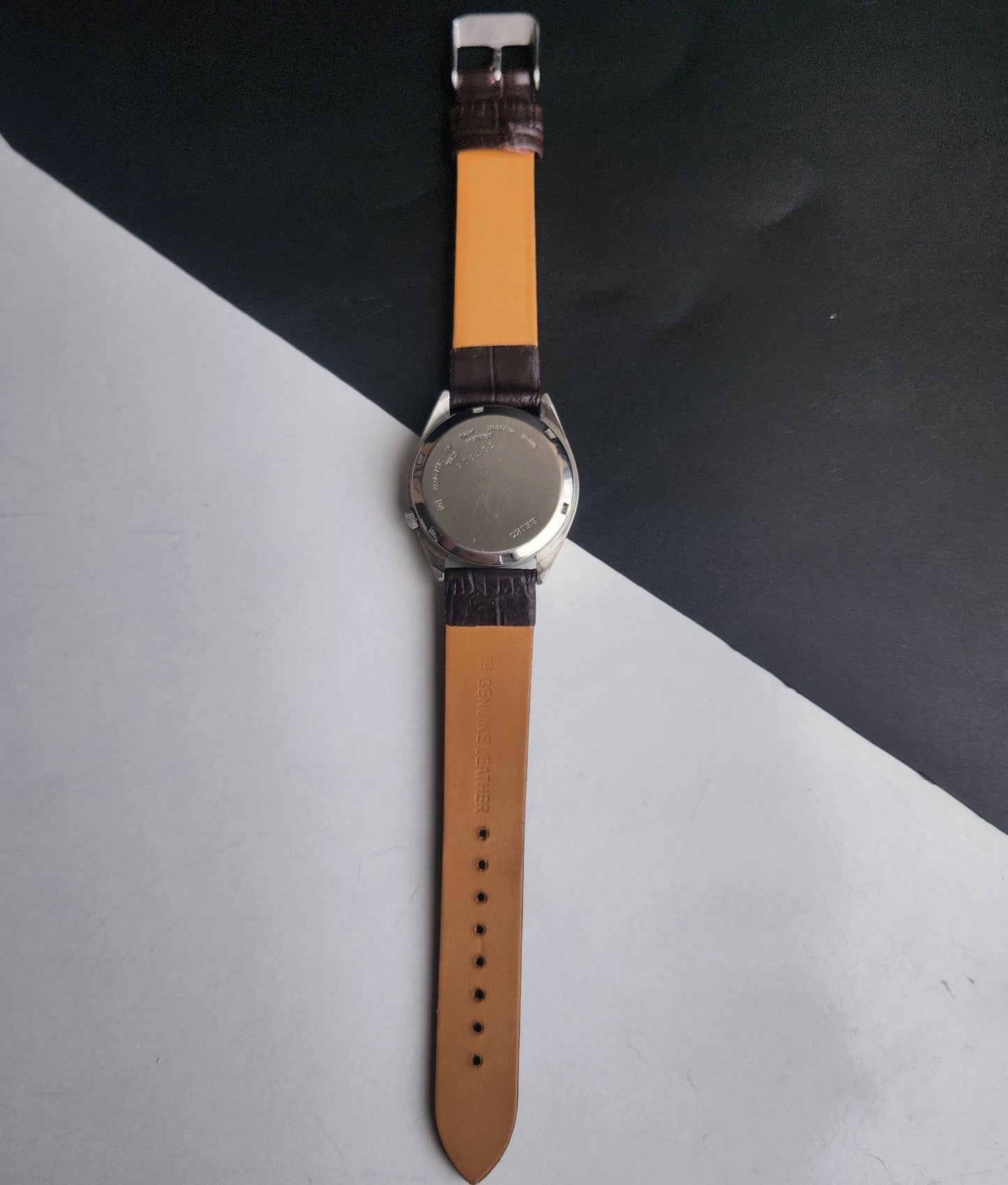 Vintage 1985 Original Seiko 5 Automatic 7S26-6000 Grey Face 21 Jewels Brown Leather Strap Day-Date Japanese Men's Wrist Watch EG205