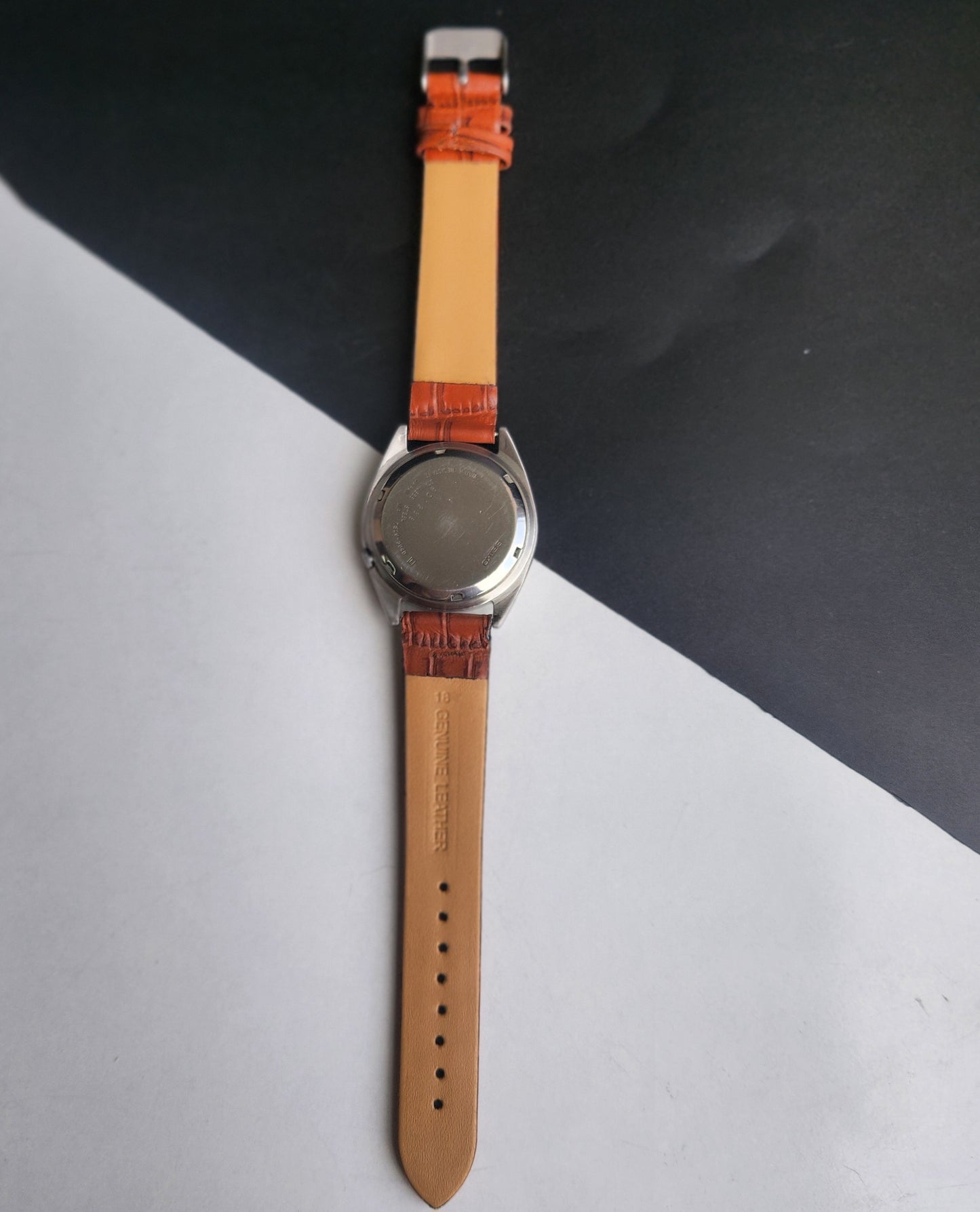 Vintage 1979 Original Seiko 5 Automatic 7S26-3040 Golden Face 21 Jewels Croco Tan Leather Strap Day-Date Japanese Men's Wrist Watch EG206