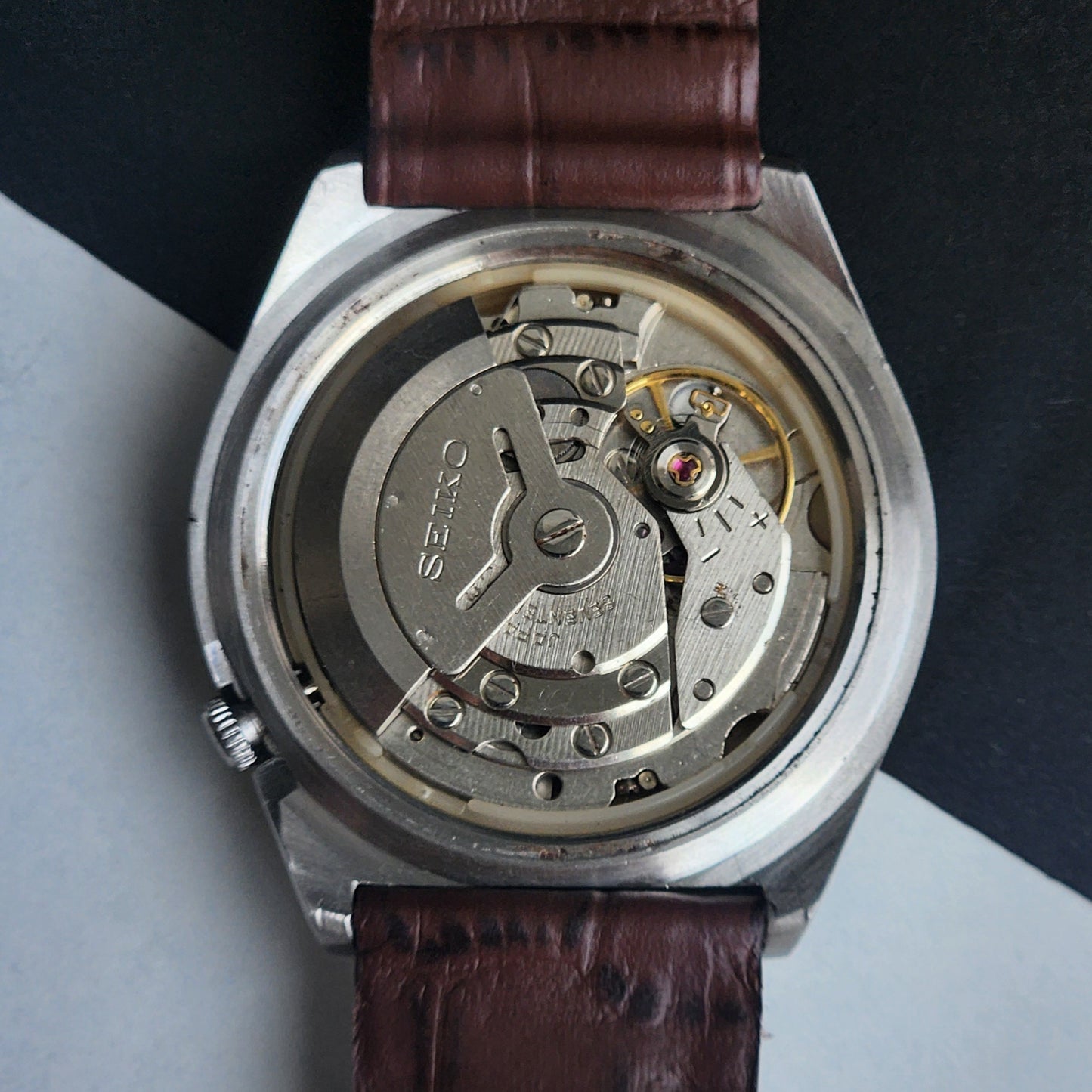 Vintage 1980 Original Seiko 5 Automatic 6309-8500 White Face 17 Jewels Croco Tan Leather Strap Day-Date Japanese Men's Wrist Watch EG207