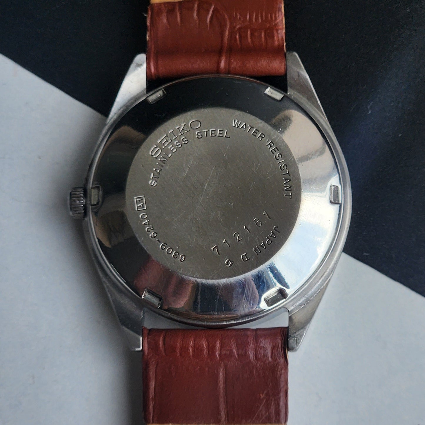 Vintage 1999 Original Seiko 5 Automatic 6309-6240 Grey Face 17 Jewels Tan Leather Strap Day-Date Japanese Men's Wrist Watch EG208