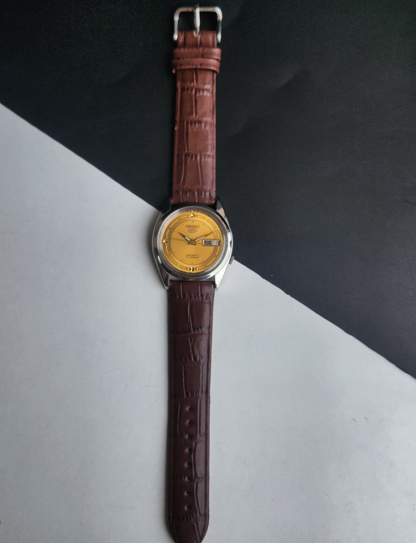 Vintage 1989 Original Seiko 5 Automatic 7009-821J Golden Face 17 Jewels Brown Leather Strap Day-Date Japanese Men's Wrist Watch EG209