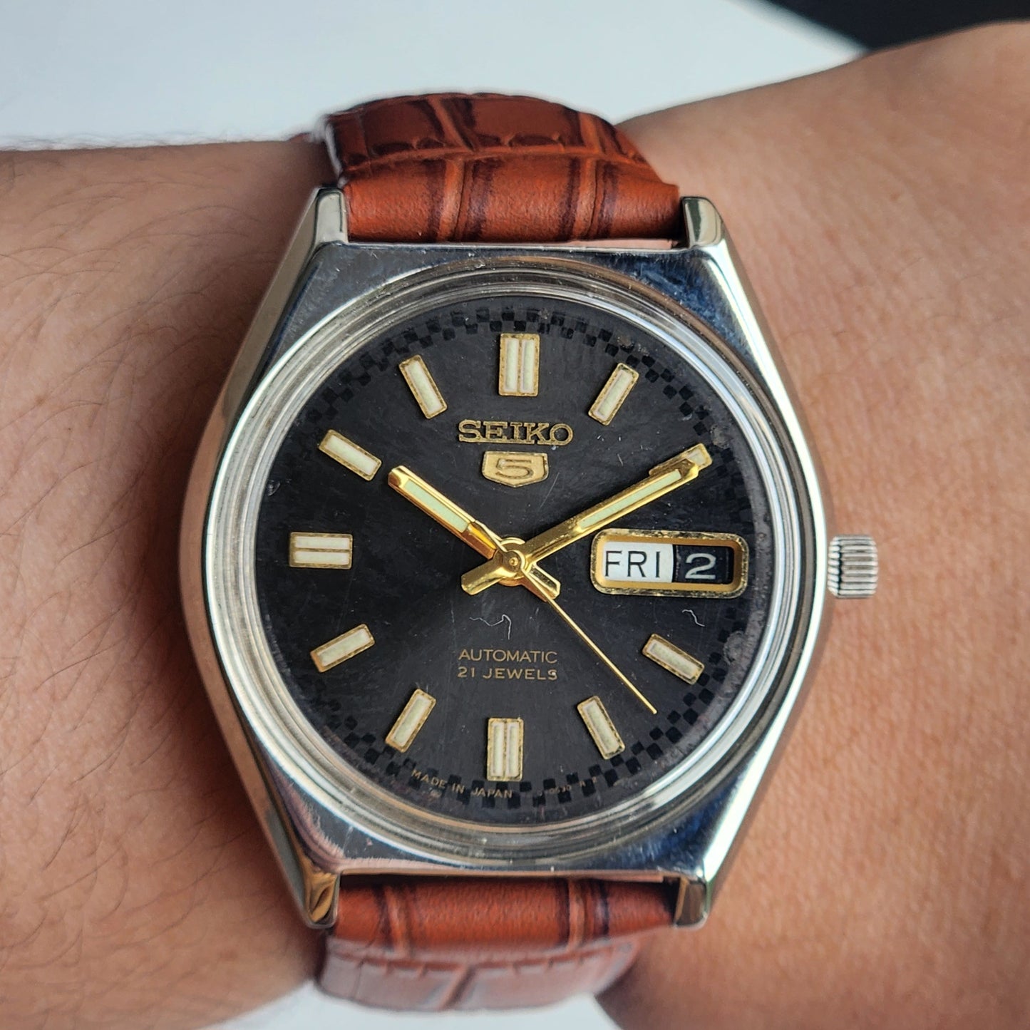 Vintage 1973 Original Seiko 5 Automatic 6119-7103 Black Face 17 Jewels Croco Tan Leather Strap Day-Date Japanese Men's Wrist Watch EG211