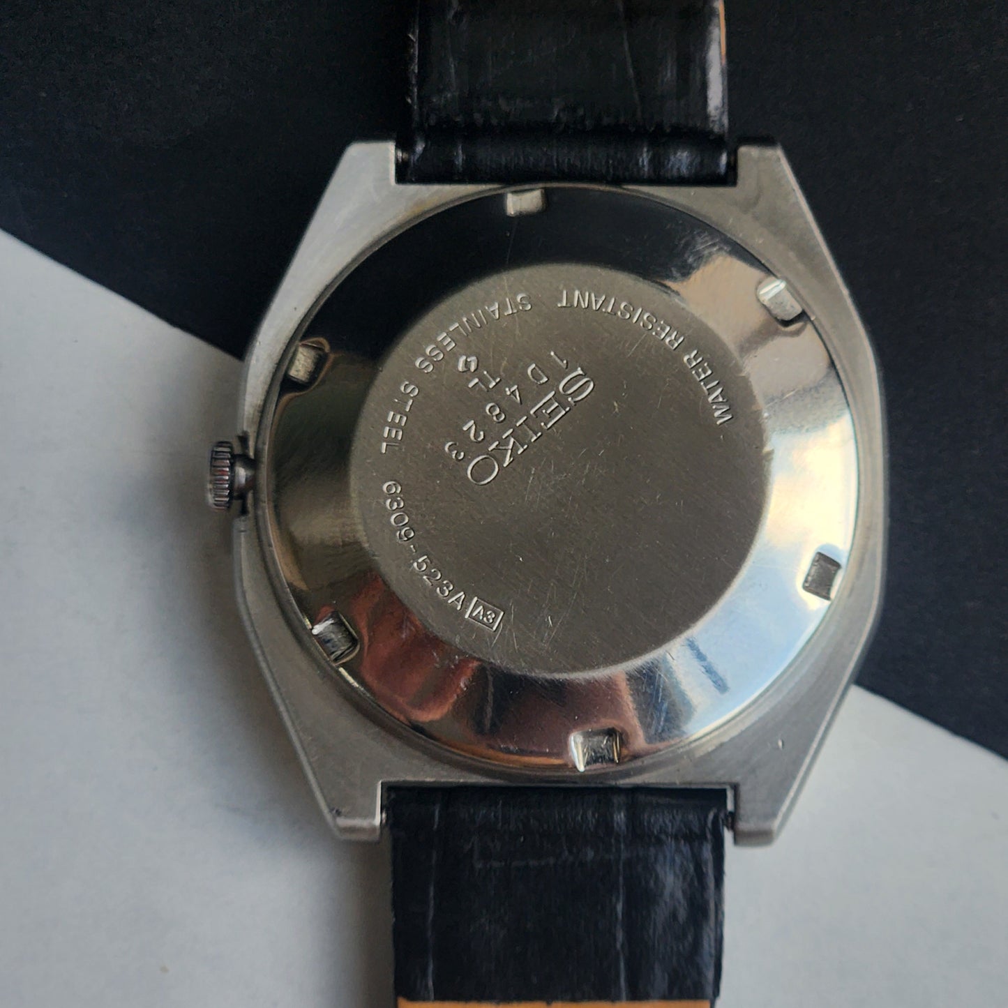 Vintage 1991 Original Seiko 5 Automatic 6309-523A Silver Face 17 Jewels Black Leather Strap Day-Date Japanese Men's Wrist Watch EG215