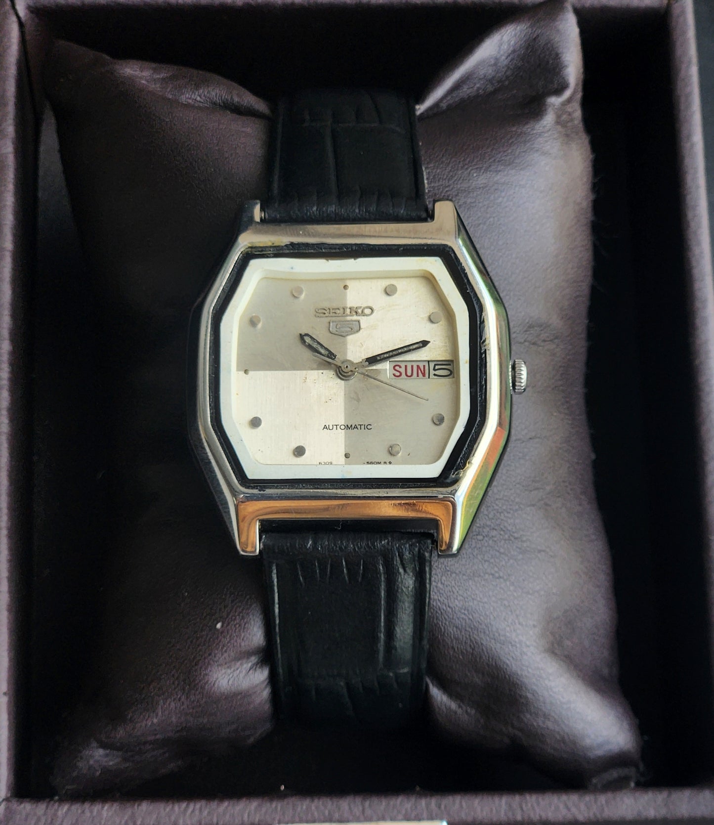 Vintage 1991 Original Seiko 5 Automatic 6309-523A Silver Face 17 Jewels Black Leather Strap Day-Date Japanese Men's Wrist Watch EG215