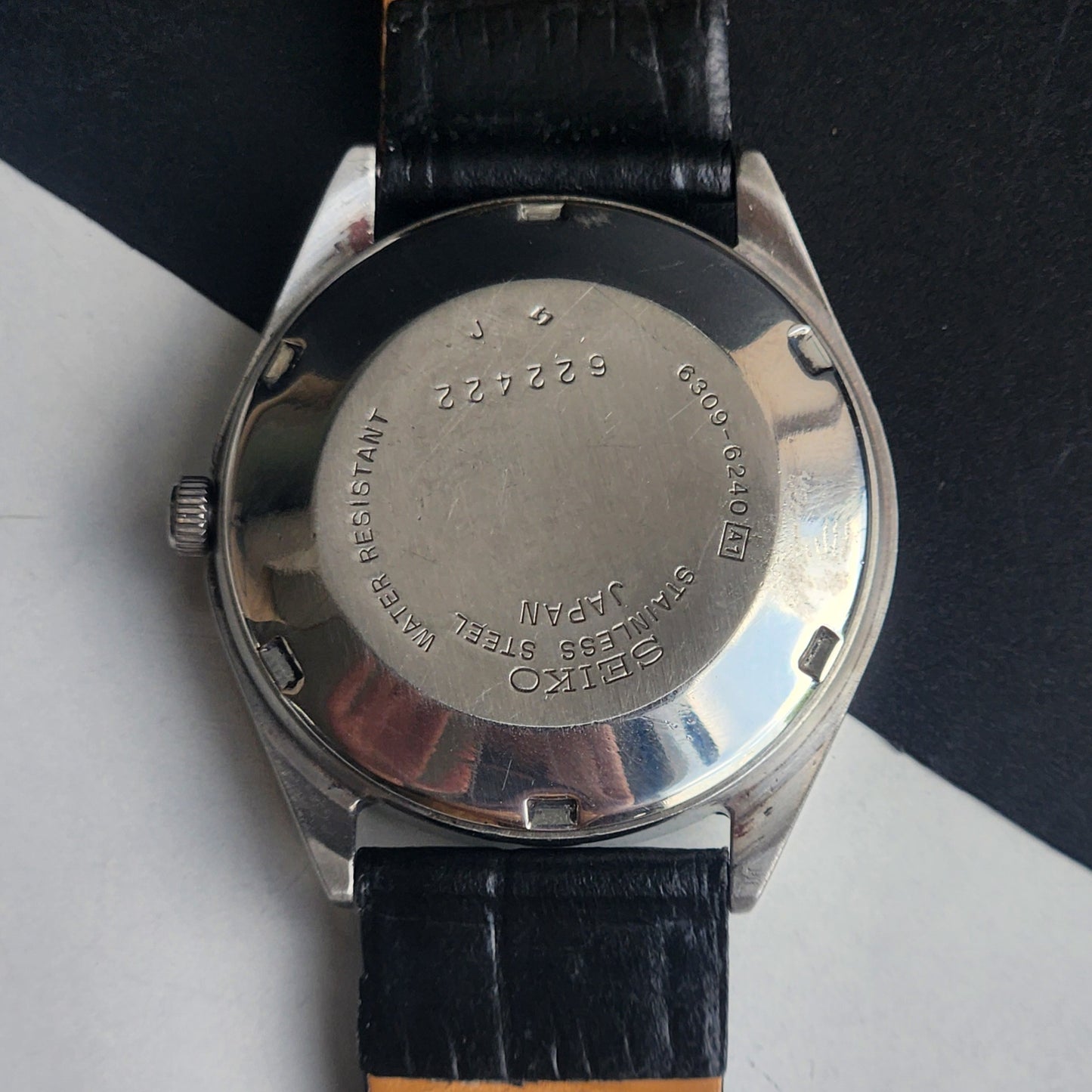 Vintage 1995 Original Seiko 5 Automatic 6309-6240 White Face 17 Jewels Black Leather Strap Day-Date Japanese Men's Wrist Watch EG216