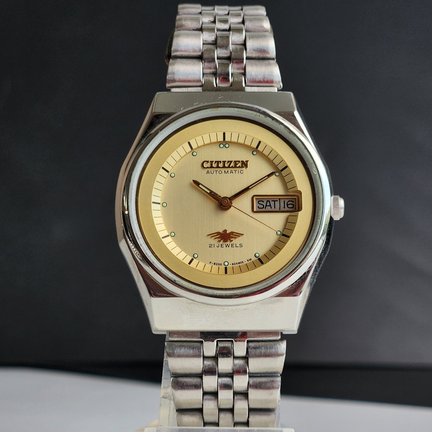 Vintage 1982 Original Citizen Automatic 8200 Yellow Face 21 Jewels Day-Date Japanese Men's Wrist Watch EA41