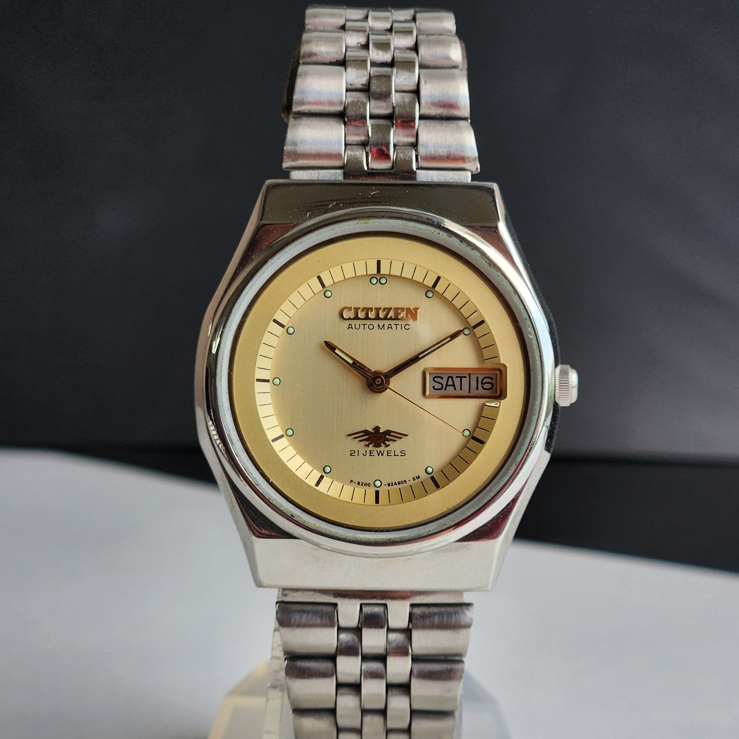 Vintage 1982 Original Citizen Automatic 8200 Yellow Face 21 Jewels Day-Date Japanese Men's Wrist Watch EA41