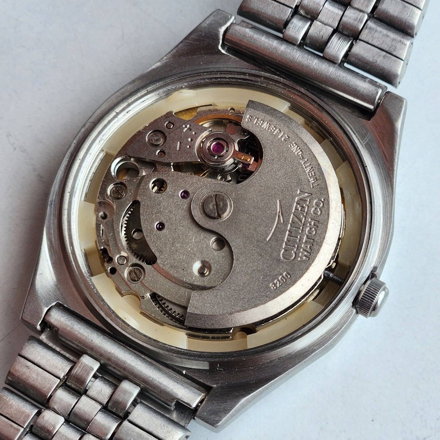 Vintage 1982 Original Citizen Automatic 8200 Yellow Face 21 Jewels Day-Date Japanese Men's Wrist Watch EA41
