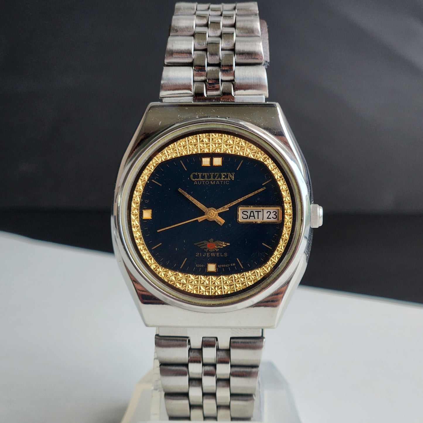 Vintage 1983 Original Citizen Automatic 8200 Black Face 21 Jewels Day-Date Japanese Men's Wrist Watch EA42