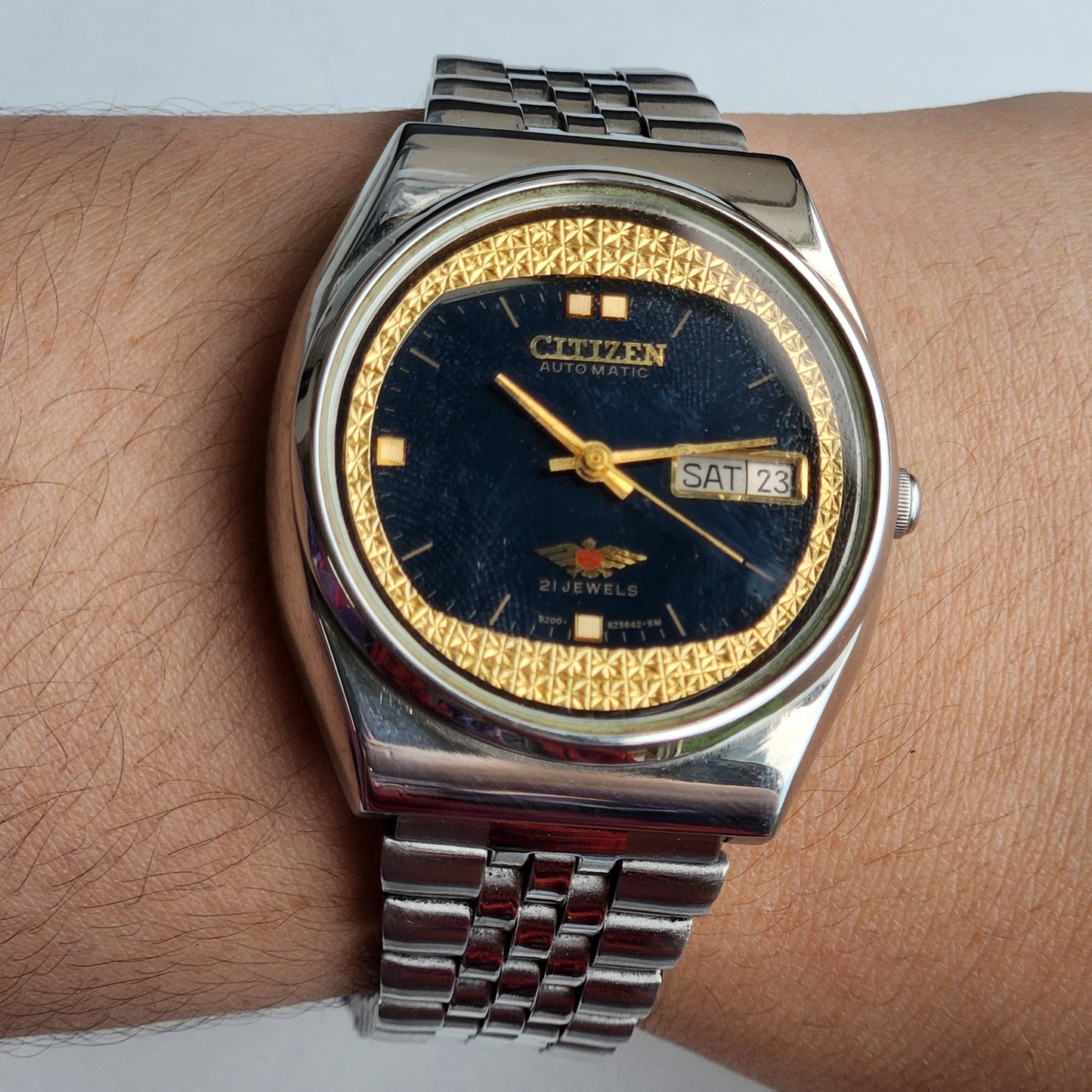 Vintage 1983 Original Citizen Automatic 8200 Black Face 21 Jewels Day-Date Japanese Men's Wrist Watch EA42