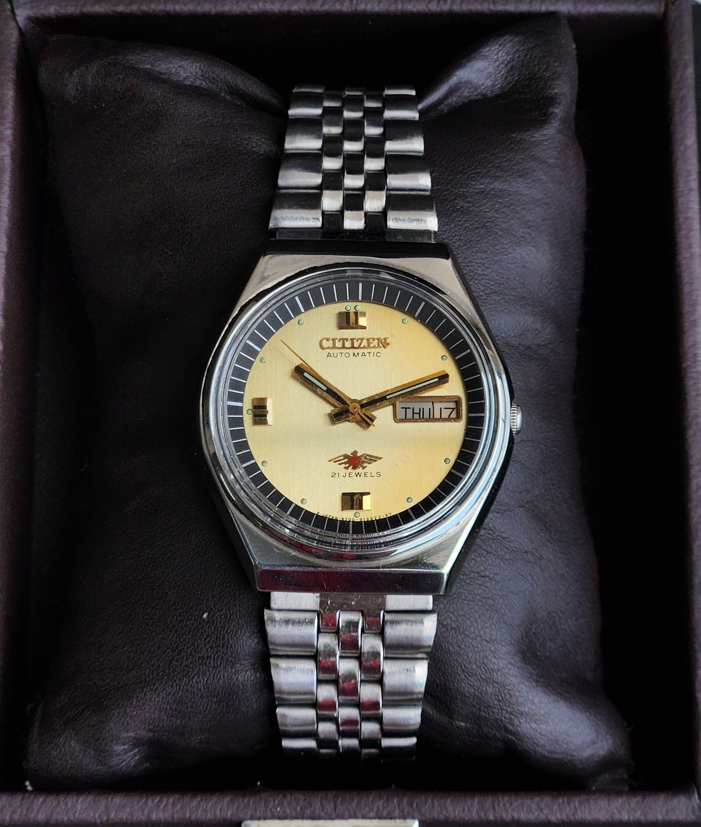 Vintage 1975 Original Citizen Automatic 8200 Golden Face 21 Jewels Day-Date Japanese Men's Wrist Watch EA43