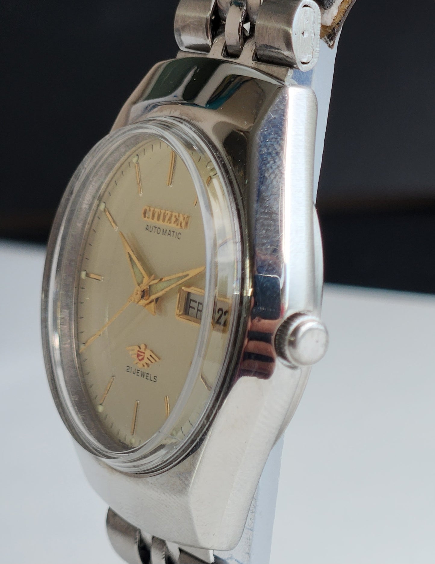 Vintage 1975 Original Citizen Automatic 8200 Golden Face 21 Jewels Day-Date Japanese Men's Wrist Watch EA45
