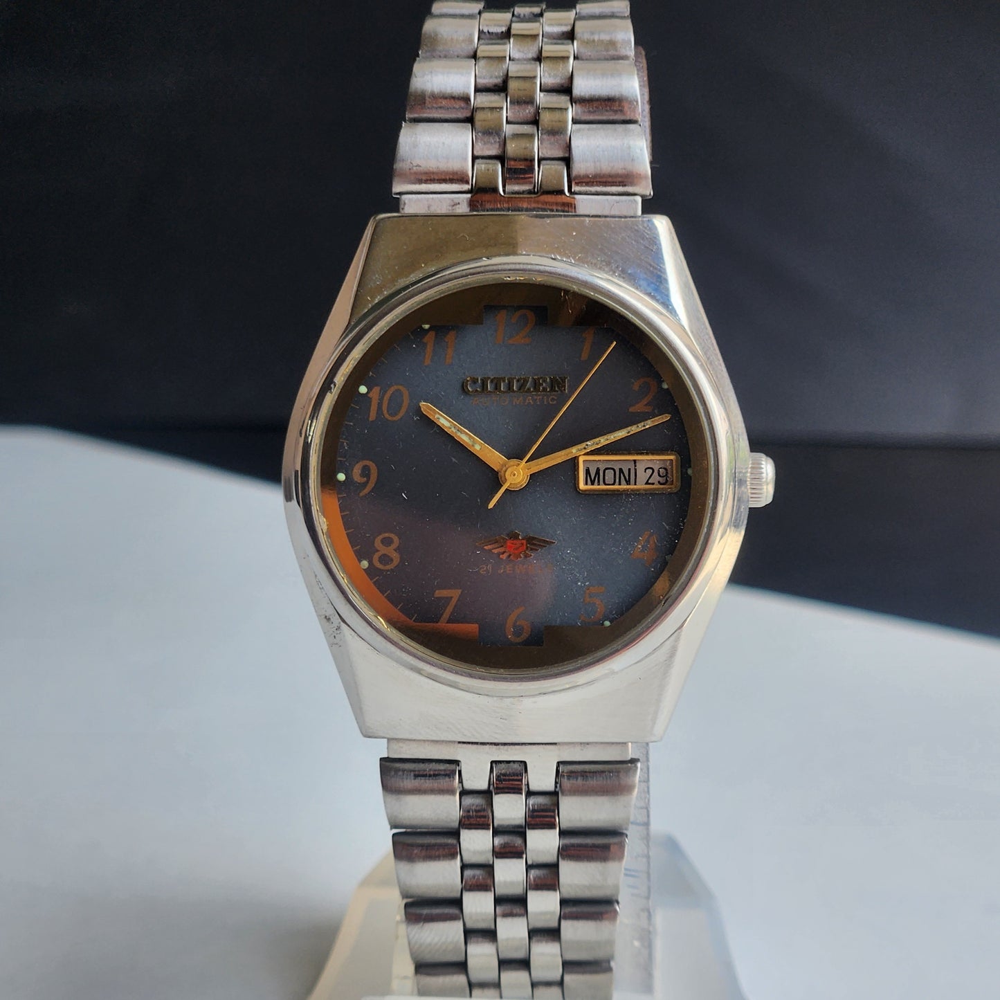 Vintage 1977 Original Citizen Automatic 8200 Blue Face 21 Jewels Day-Date Japanese Men's Wrist Watch EA46