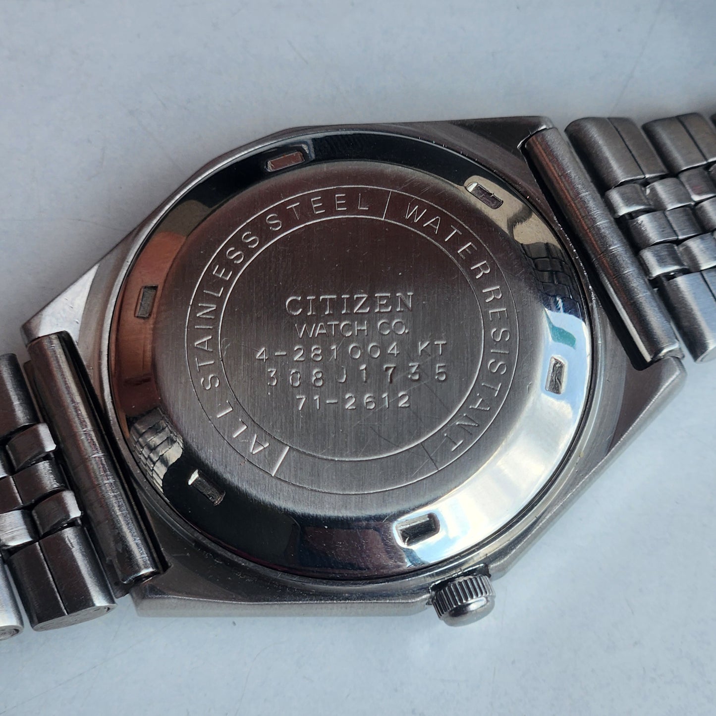 Vintage 1983 Original Citizen Automatic 8200 Grey Face 21 Jewels Day-Date Japanese Men's Wrist Watch EA47