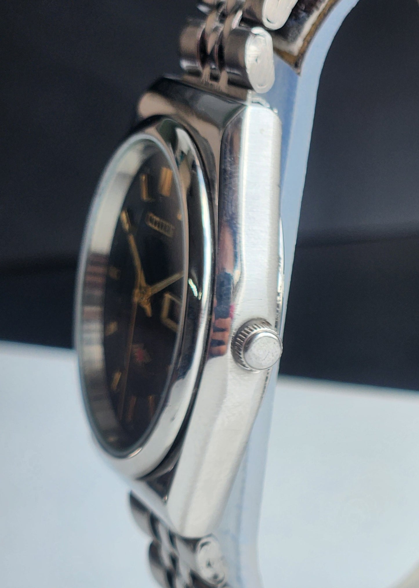 Vintage 1982 Original Citizen Automatic 8200 Black Face 21 Jewels Day-Date Japanese Men's Wrist Watch EA48
