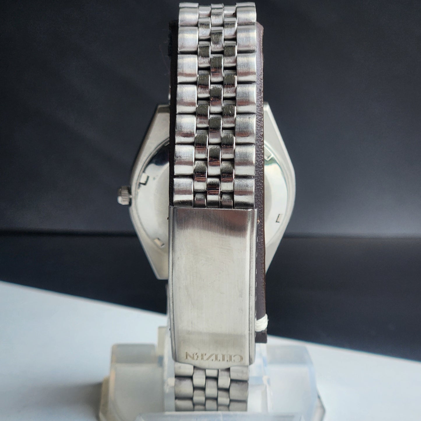 Vintage 1982 Original Citizen Automatic 8200 Black Face 21 Jewels Day-Date Japanese Men's Wrist Watch EA48