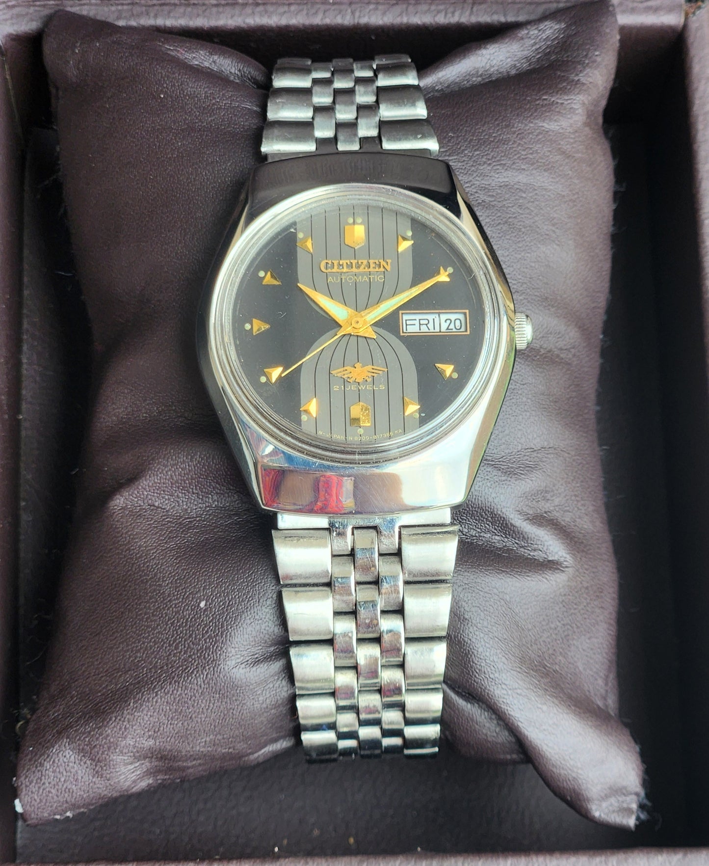 Vintage 1977 Original Citizen Automatic 8200 Black Face 21 Jewels Day-Date Japanese Men's Wrist Watch EA49
