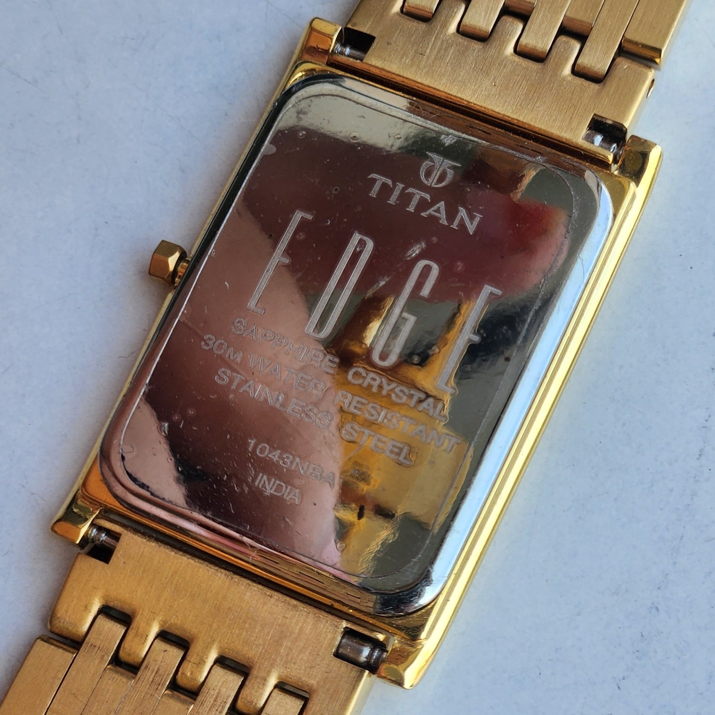 Original TITAN EDGE 1043NBA Rectangular Golden Face 25MM Case Men's Watch H81