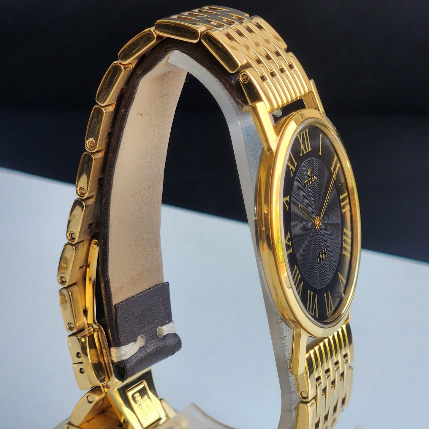 Original TITAN EDGE 1595WAA34 Round Black Face 38MM Case Men's Watch H84