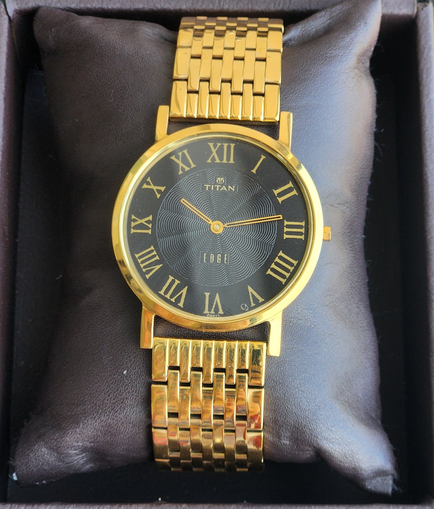 Original TITAN EDGE 1595WAA34 Round Black Face 38MM Case Men's Watch H84