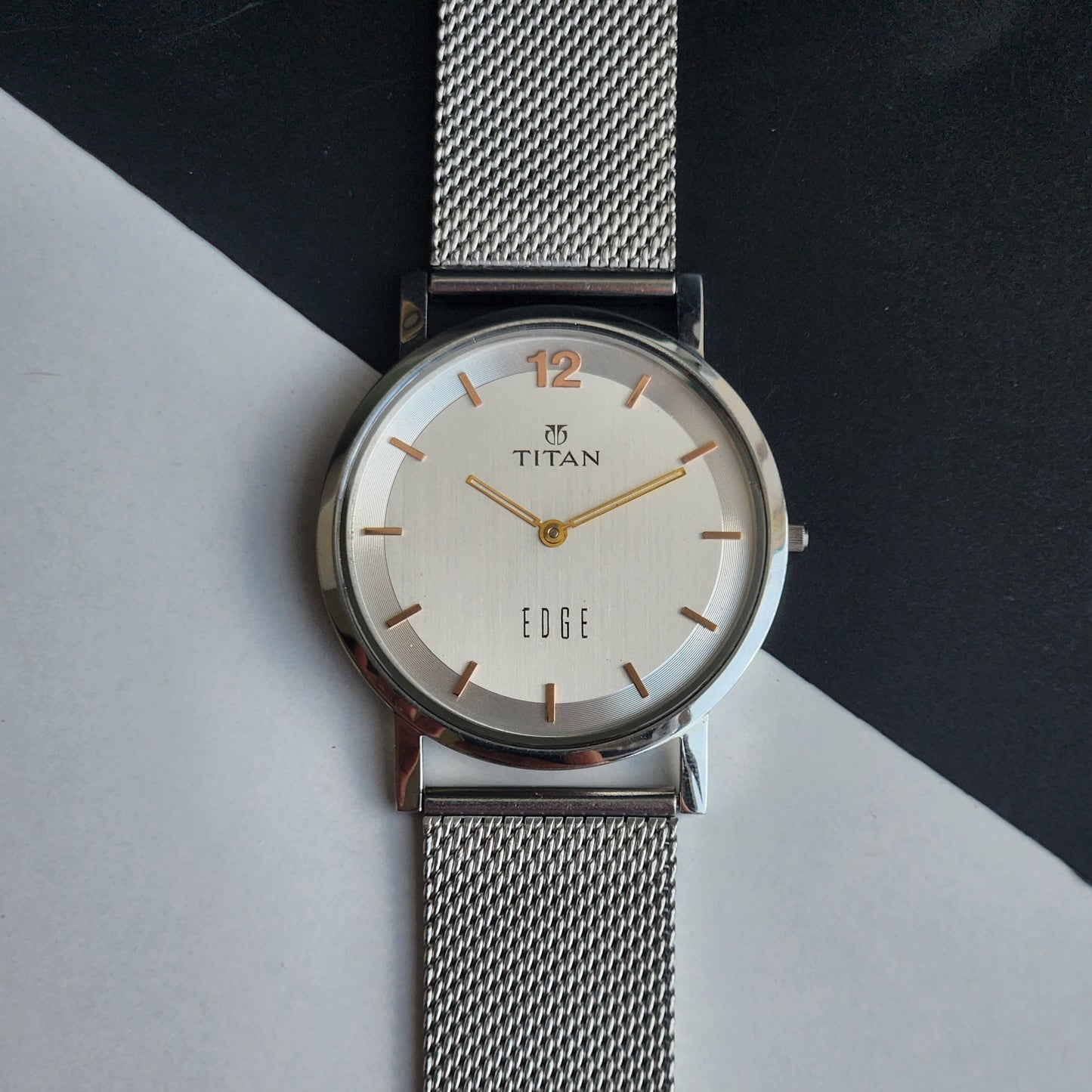 Original TITAN EDGE 1595WAA34 Round White Face 38MM Case Men's Watch H88