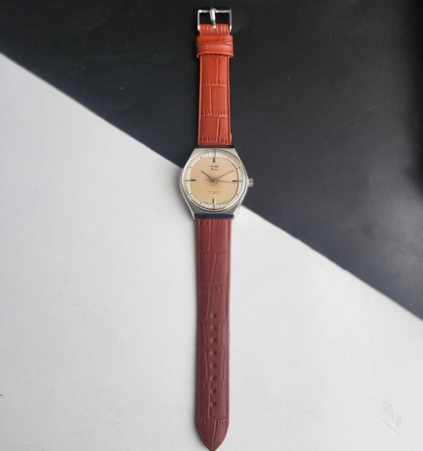 Vintage Original HMT Rohit Hand Winding 17 Jewels Off White Face Tan Leather Strap Men's Wrist Watch I27