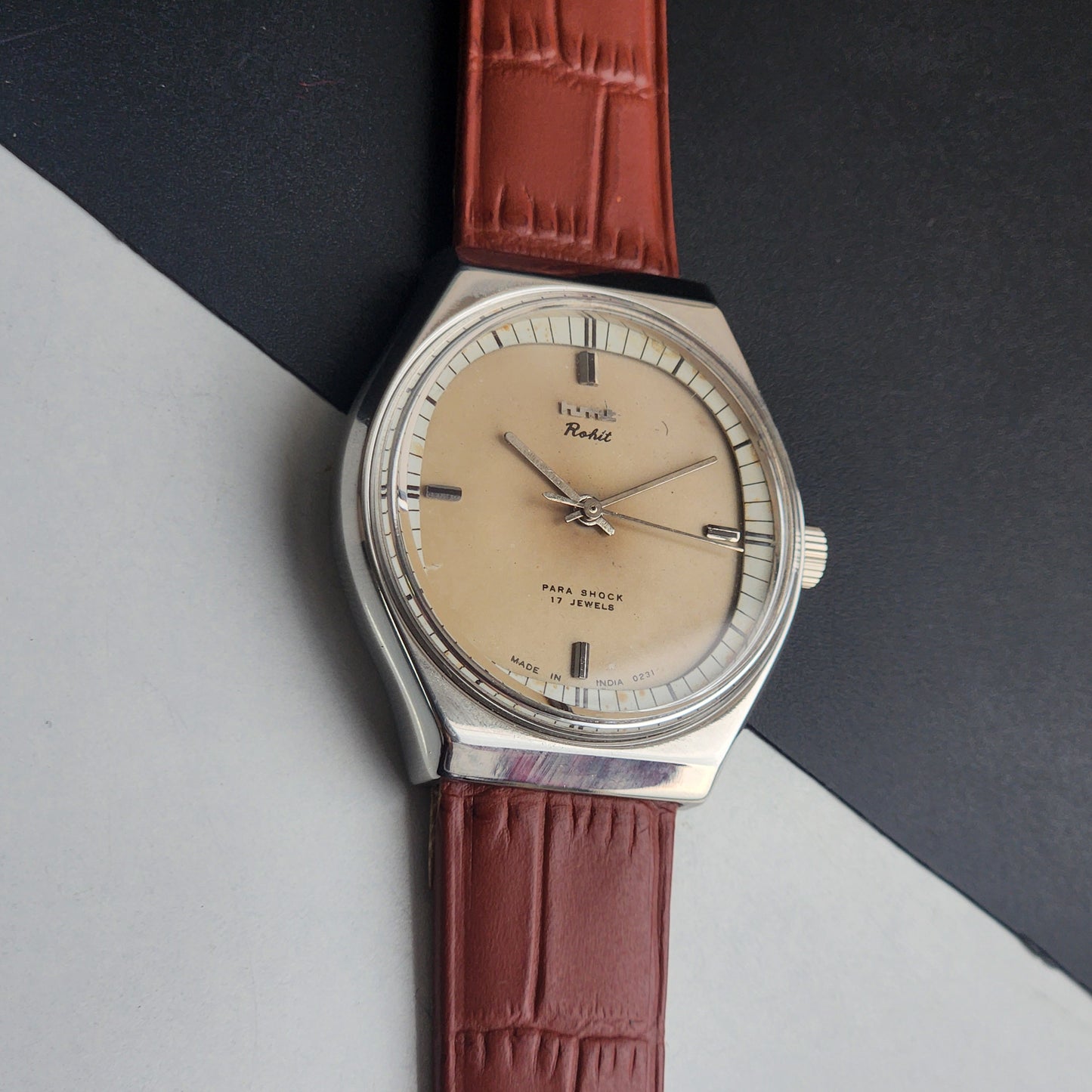 Vintage Original HMT Rohit Hand Winding 17 Jewels Off White Face Tan Leather Strap Men's Wrist Watch I27