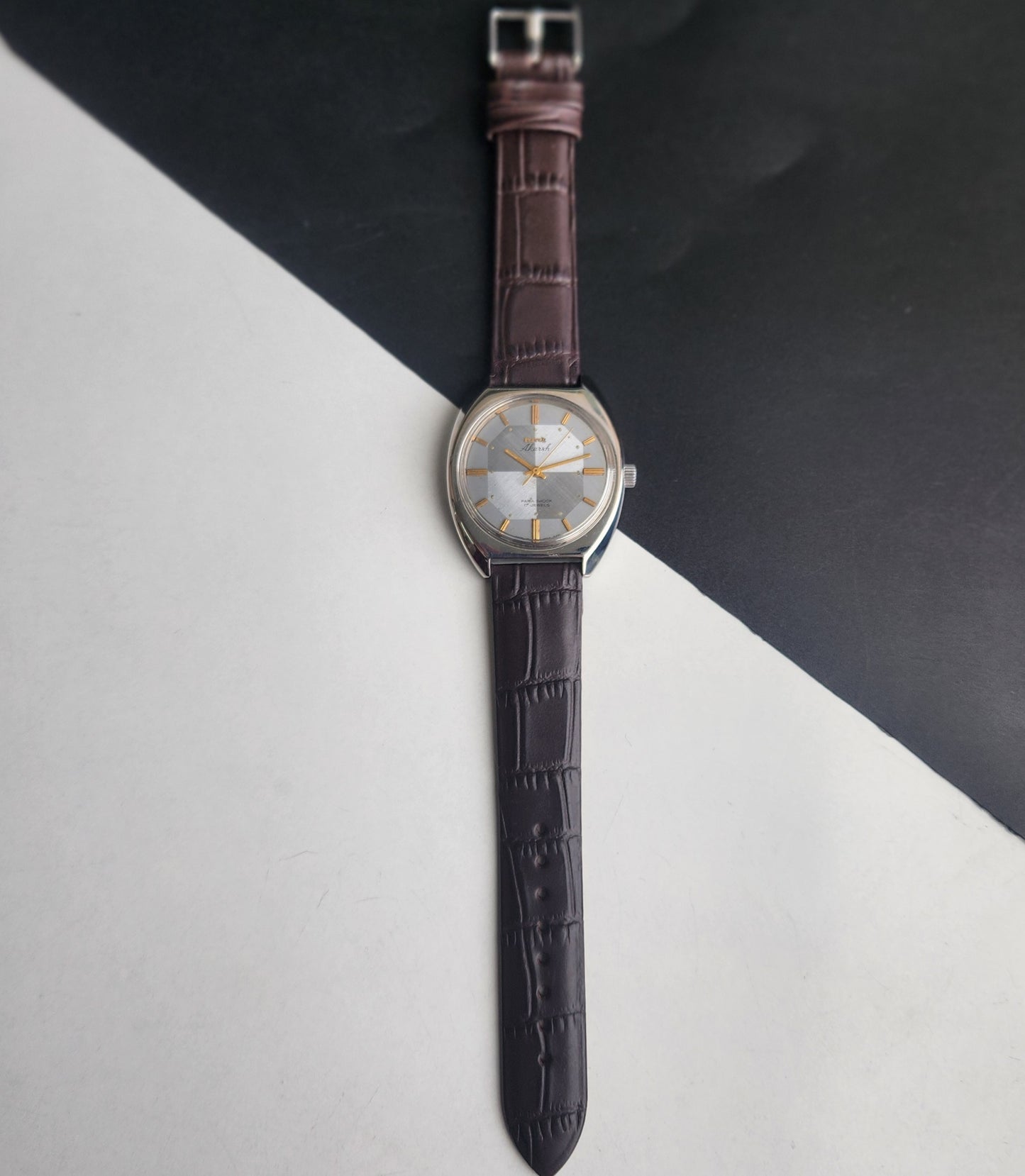Vintage Original HMT Akarsh Hand Winding 17 Jewels Grey Face Black Leather Strap Men's Wrist Watch I28