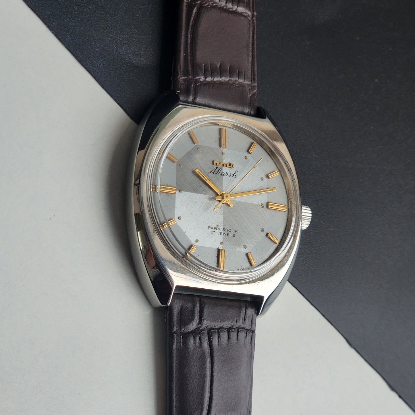 Vintage Original HMT Akarsh Hand Winding 17 Jewels Grey Face Black Leather Strap Men's Wrist Watch I28